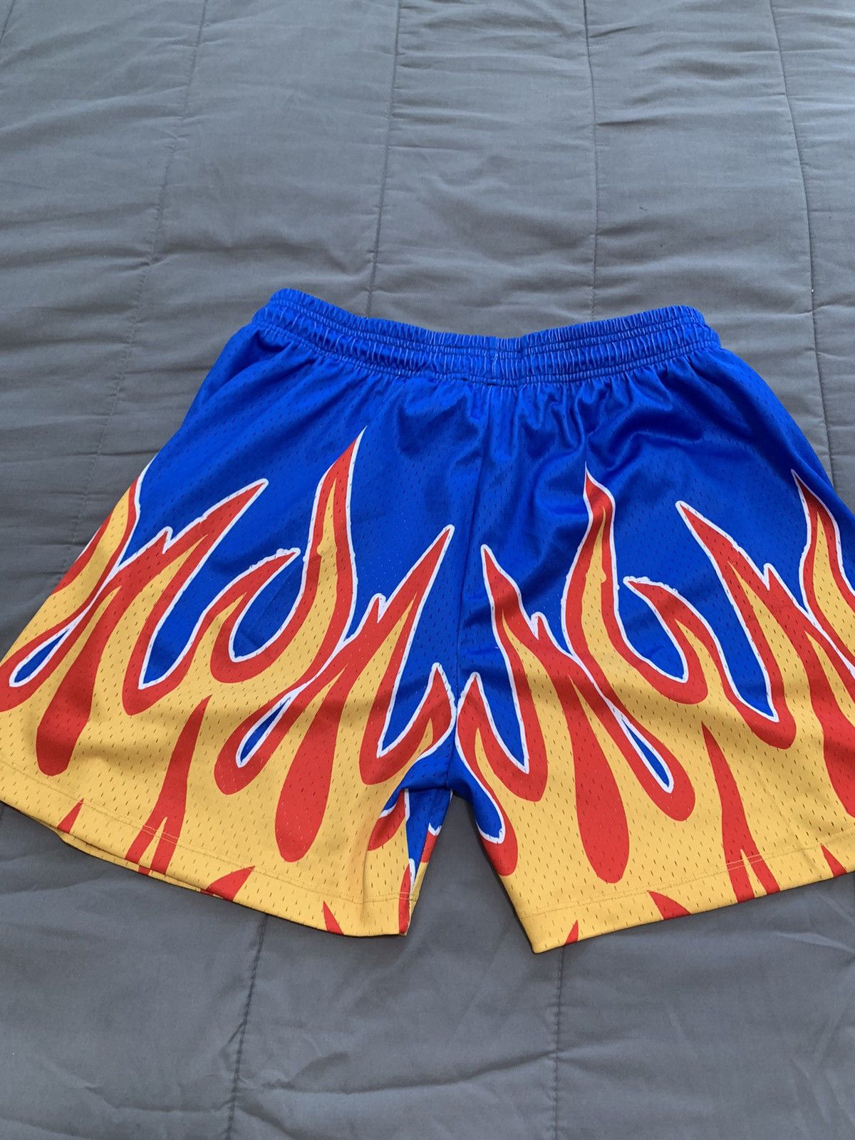 Vintage Soulo Flame Basketball Shorts Size US 34 / EU 50 - 3 Thumbnail