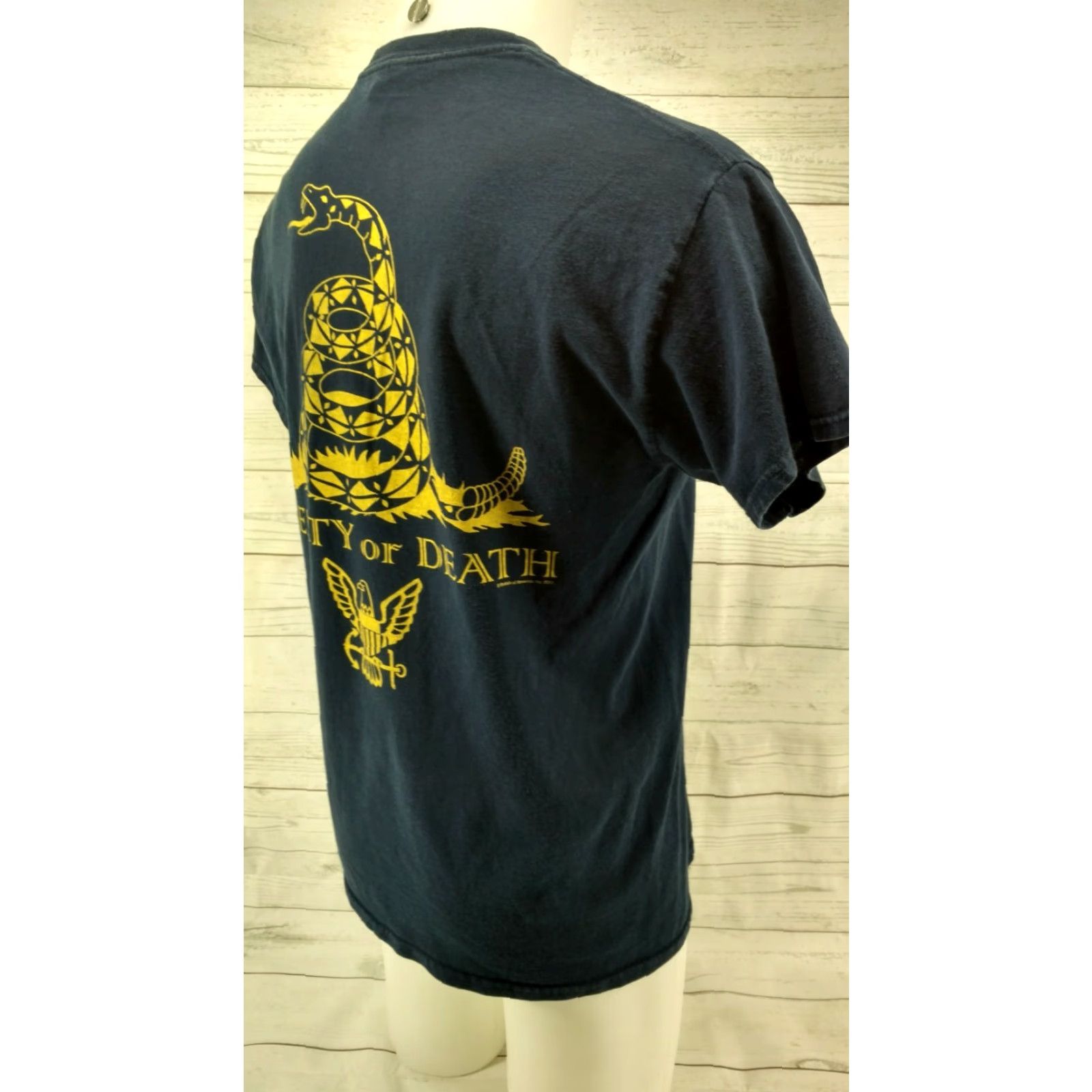 Jerzees Don't Tread on Me T-Shirt Blue Medium Jerzees Cotton Short Sleeve Mens Shirt Rattlesnake Liberty or Death Gadsden Size US M / EU 48-50 / 2 - 6 Thumbnail