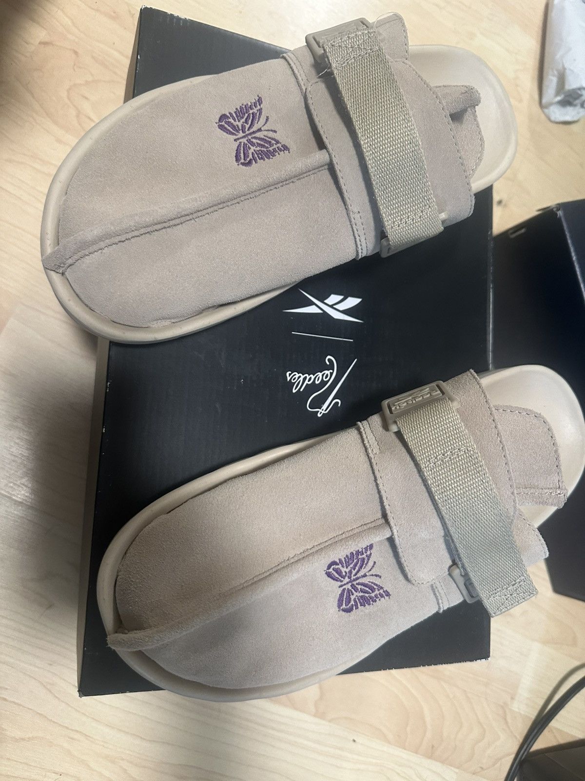 Needles × Reebok Needles x Reebok suede slides in beige Size US 10 / EU 43 - 2 Thumbnail