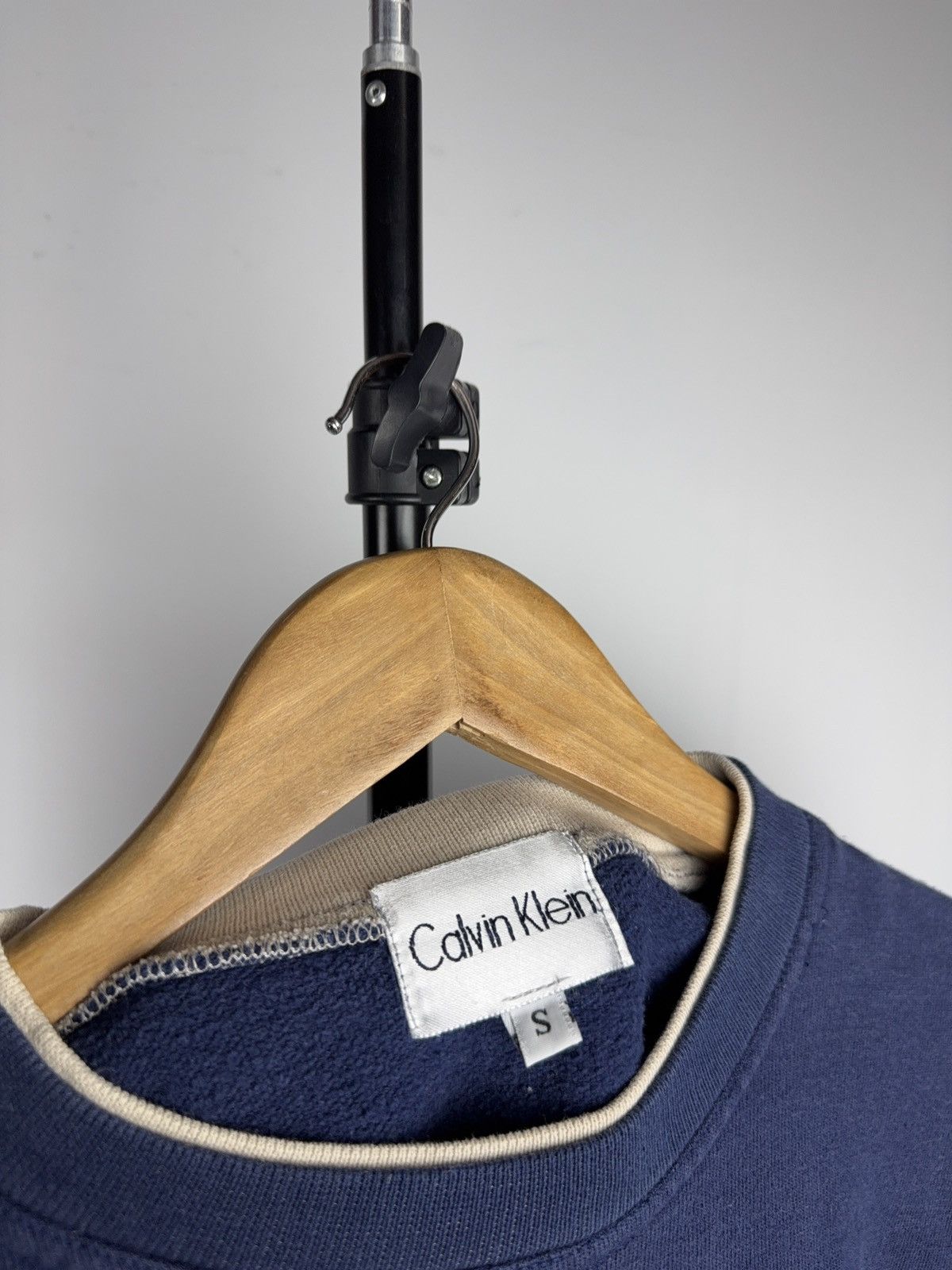 Calvin Klein Vintage 90s Calvin Klein Jeans Embroidered Logo Sweatshirt Size US L / EU 52-54 / 3 - 12 Thumbnail