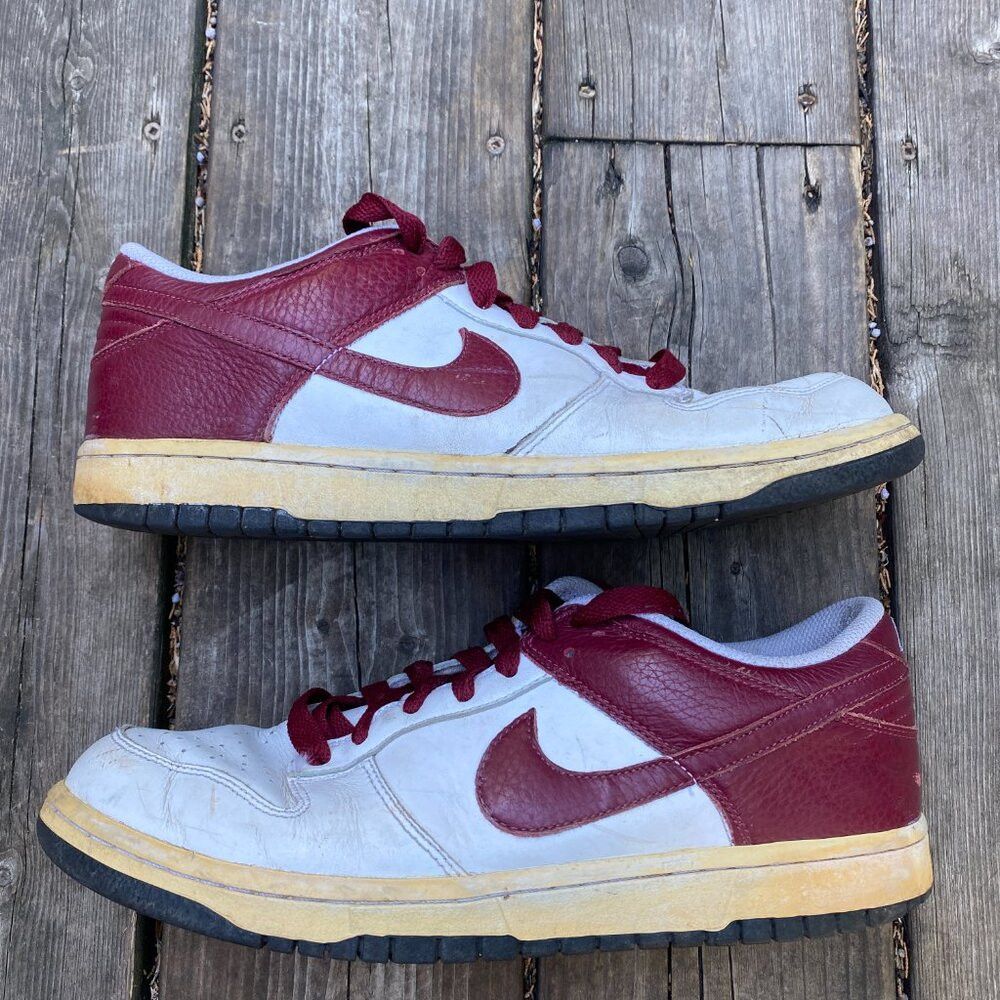 Nike 2007 Nike Dunk Low CL White Team Red Black Size 10.5 Size US 10.5 / EU 43-44 - 3 Thumbnail