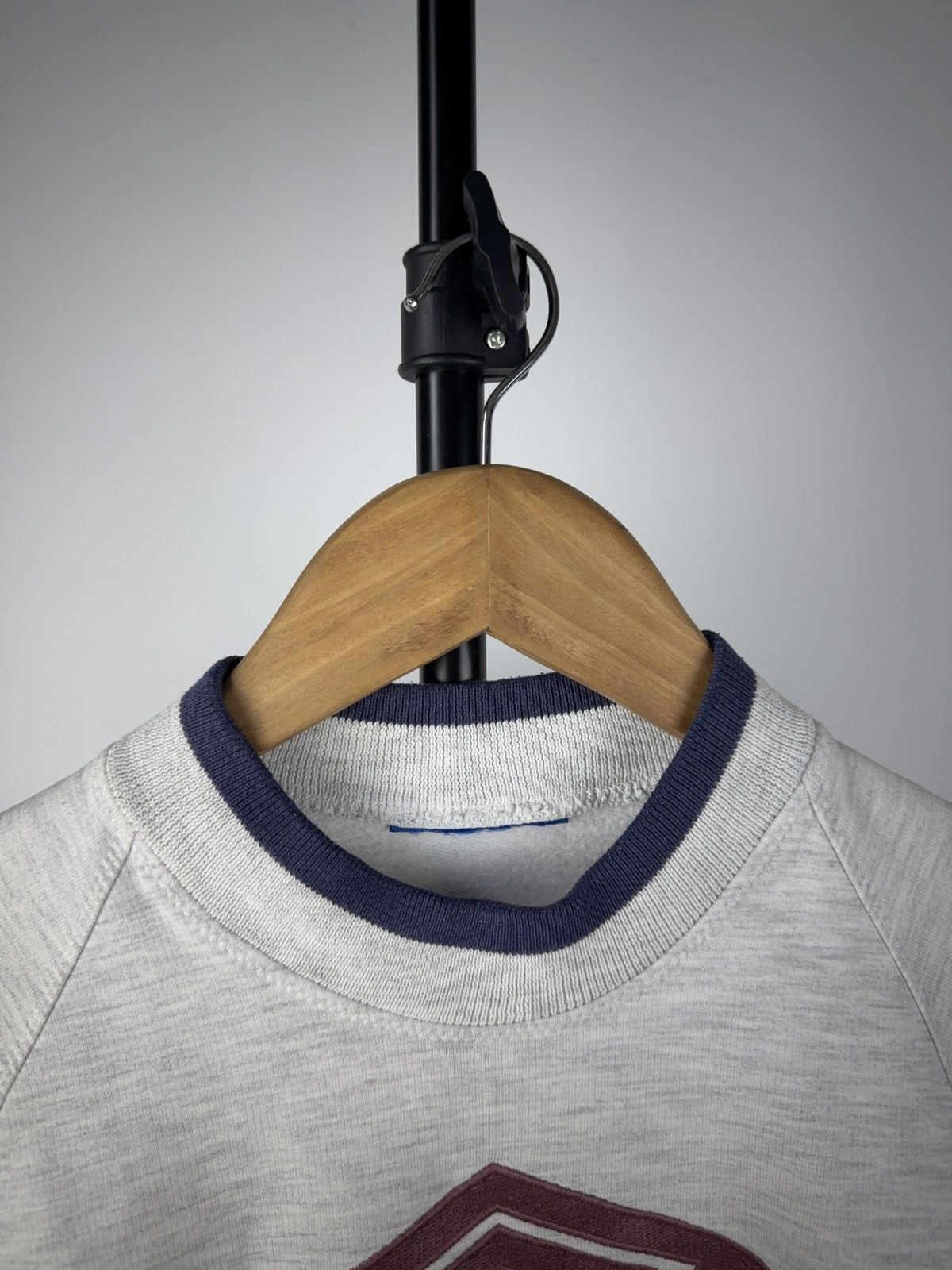 Umbro × Vintage Vintage 90s Retro Umbro Logo Sweatshirt Grey Size Size XS / US 0-2 / IT 36-38 - 2 Thumbnail