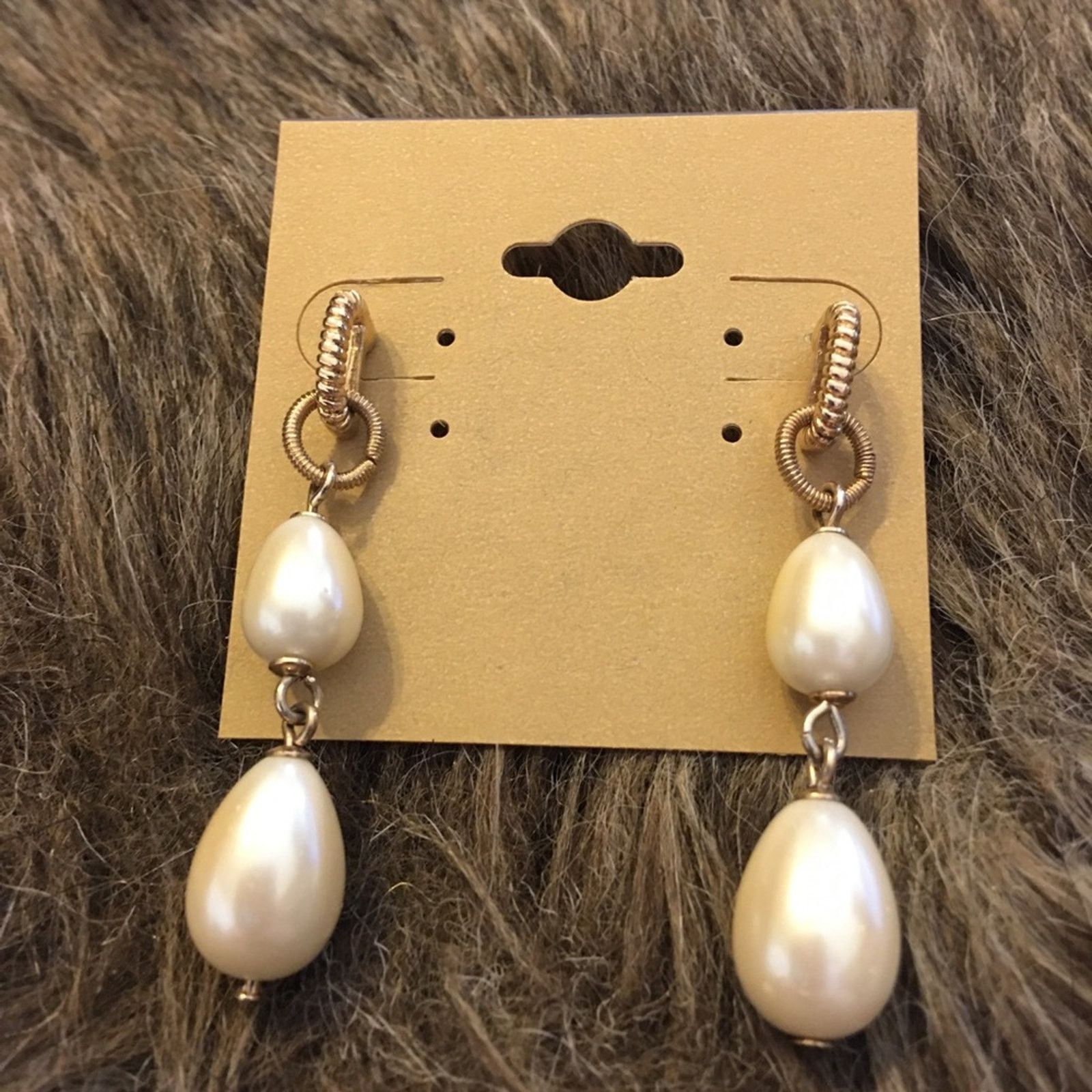 Vintage Vintage tear drop glass pearl dangle earrings Size ONE SIZE - 2 Thumbnail