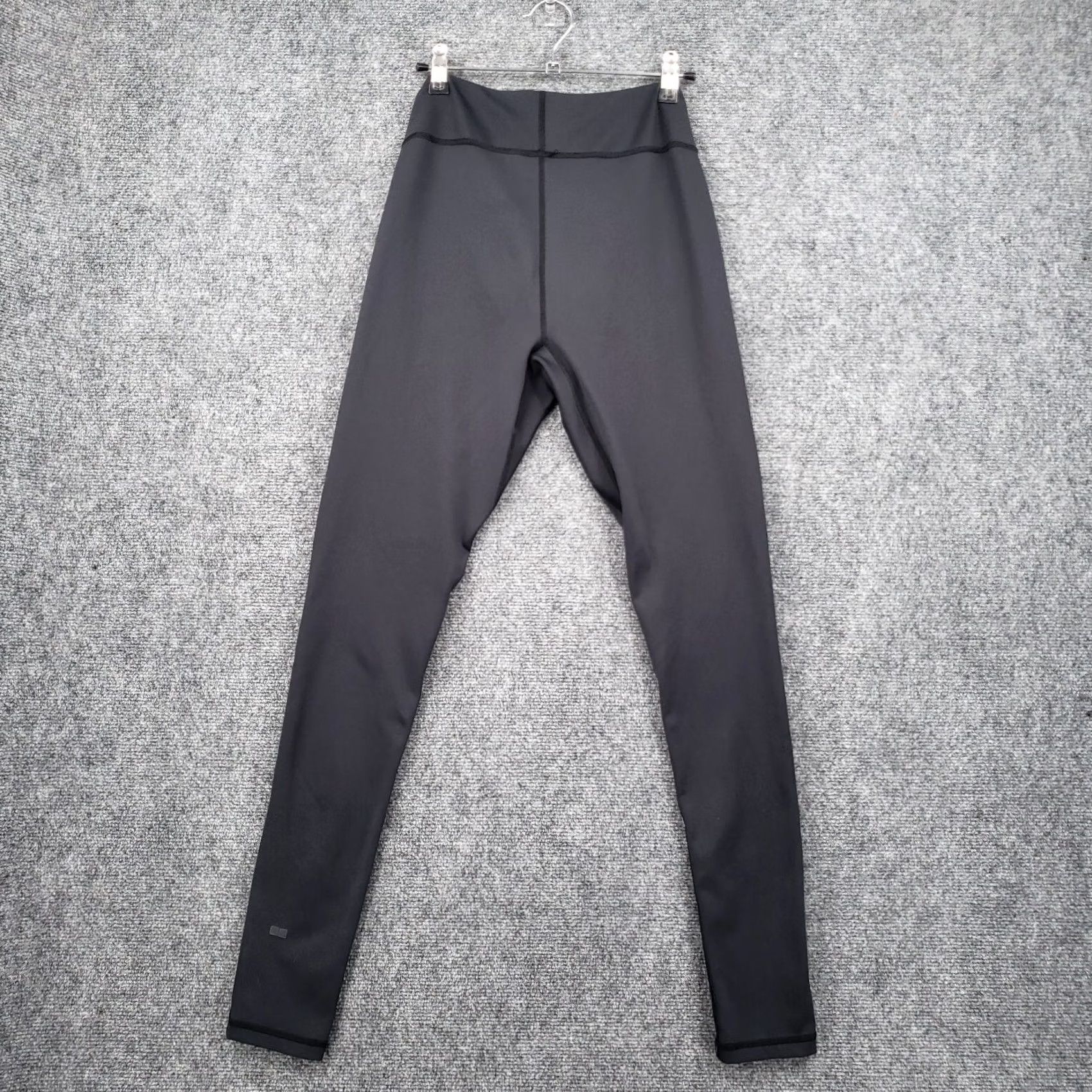 Uniqlo Uniqlo Ankle Womens M Gray Leggings Mid Rise Skinny Stretch Pull Gym Yoga Size 32" / US 10 / IT 46 - 2 Thumbnail