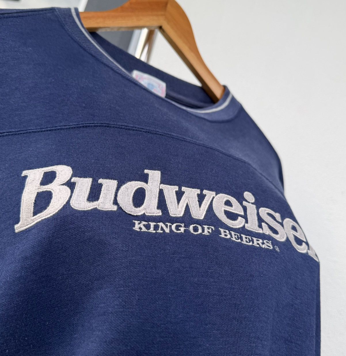 Budweiser Vintage 90s Budweiser"King of Beers" Logo Navy Blue Crewneck Size US L / EU 52-54 / 3 - 5 Thumbnail