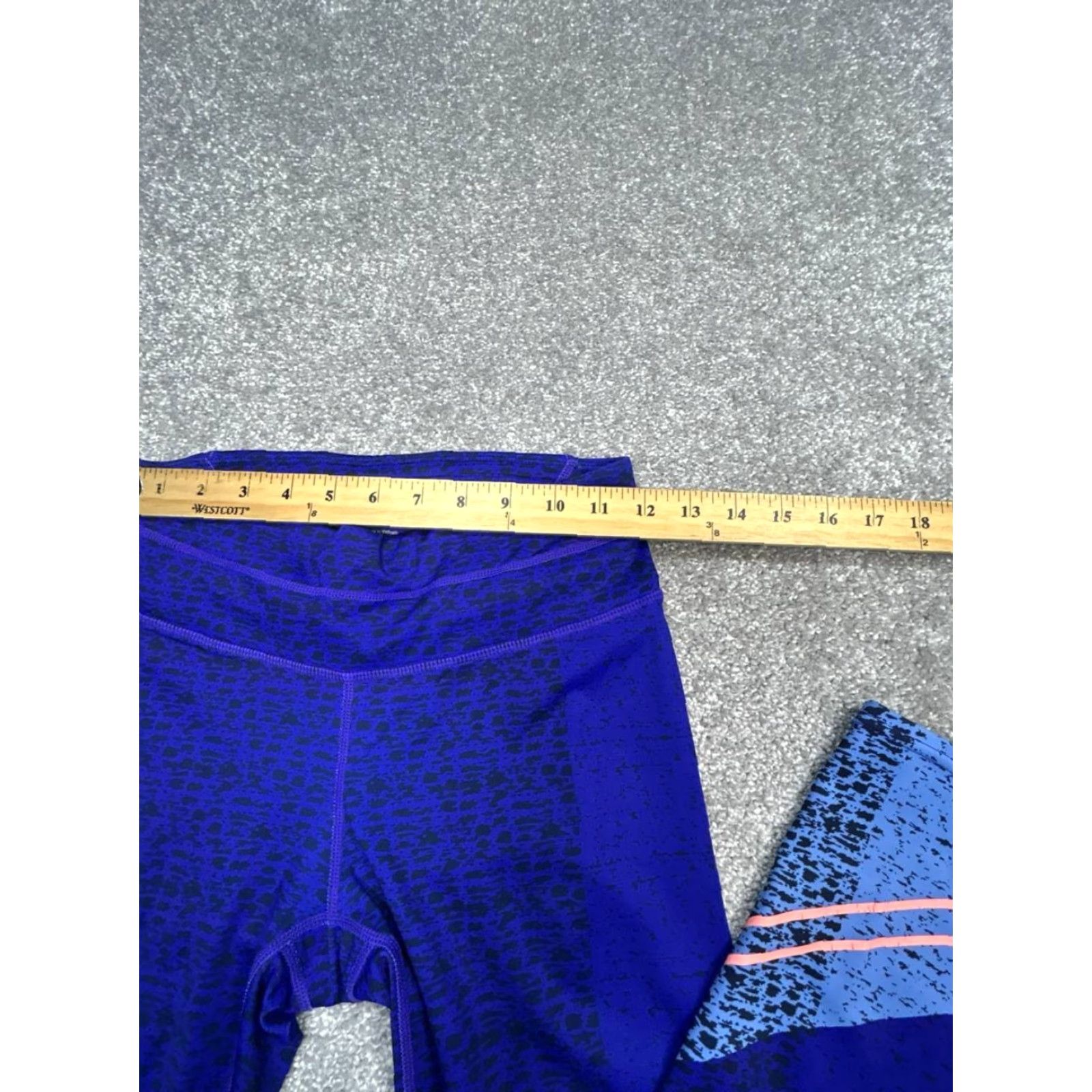 Athleta Athleta Asym Camo Sonar 7/8 Legging Womens XS Multicolor Stretch Yoga Size 26" / US 2 / IT 38 - 4 Thumbnail