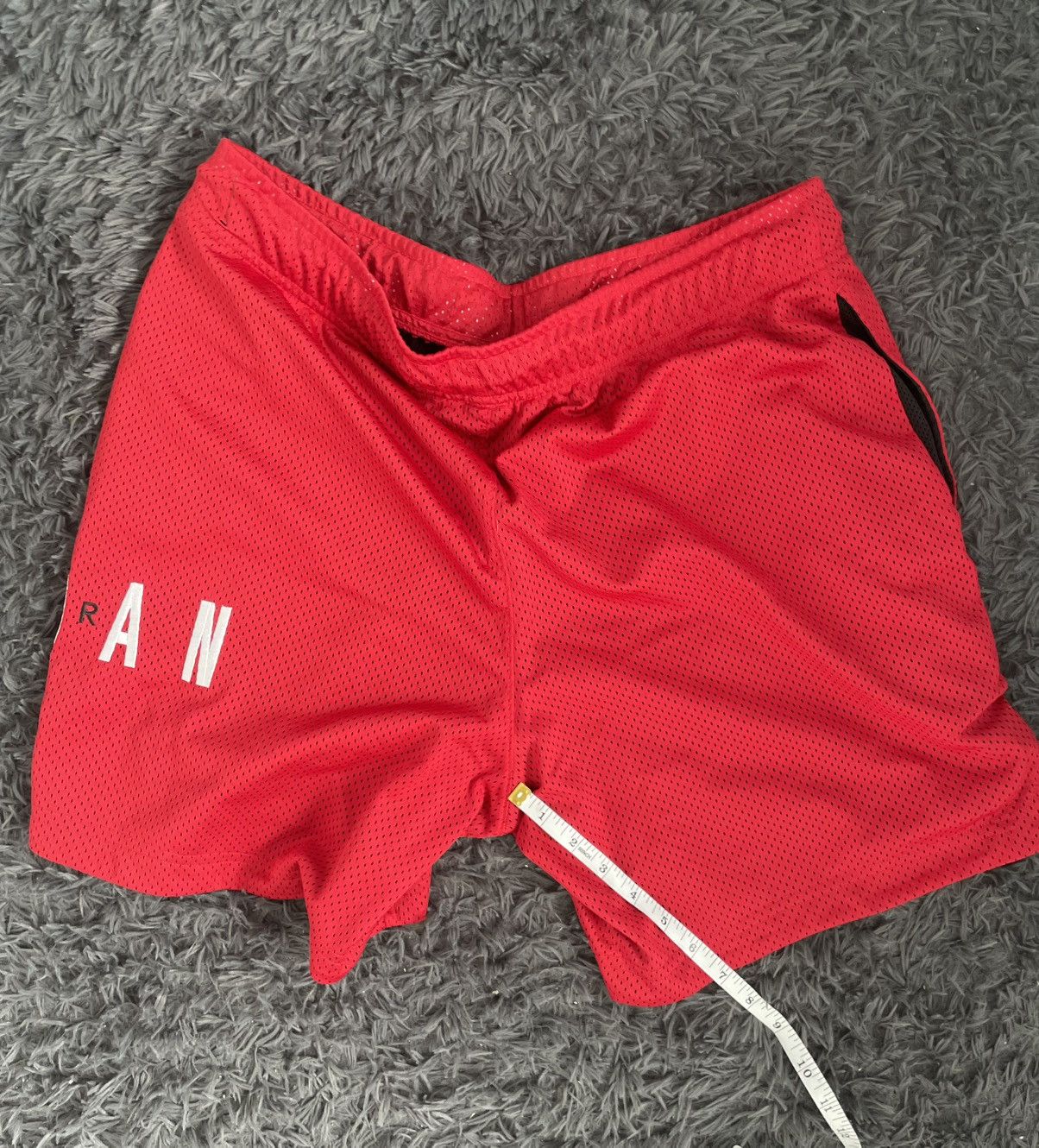 Jordan Brand Men Size Large Nike Air Jordan Mesh Shorts Red Above Knee Size US 34 / EU 50 - 5 Thumbnail
