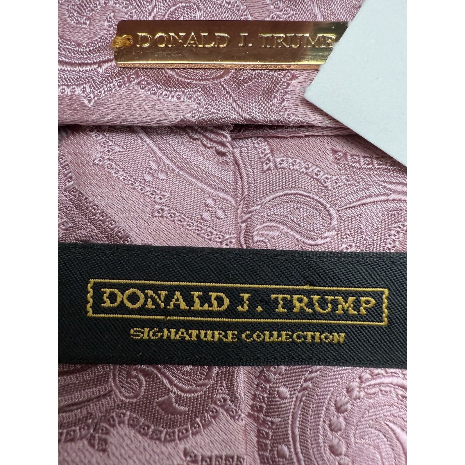Donald Trump Donald J Trump Signature collection Tie pink Paisley 58.5" Size ONE SIZE - 4 Thumbnail