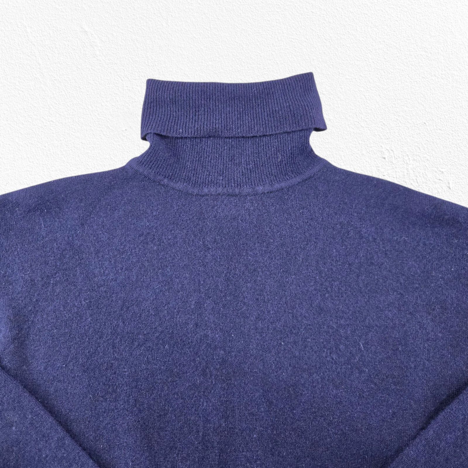 Vintage 80s Navy Blue Lambswool Angora Turtleneck Sweater Size M Size M / US 6-8 / IT 42-44 - 3 Thumbnail
