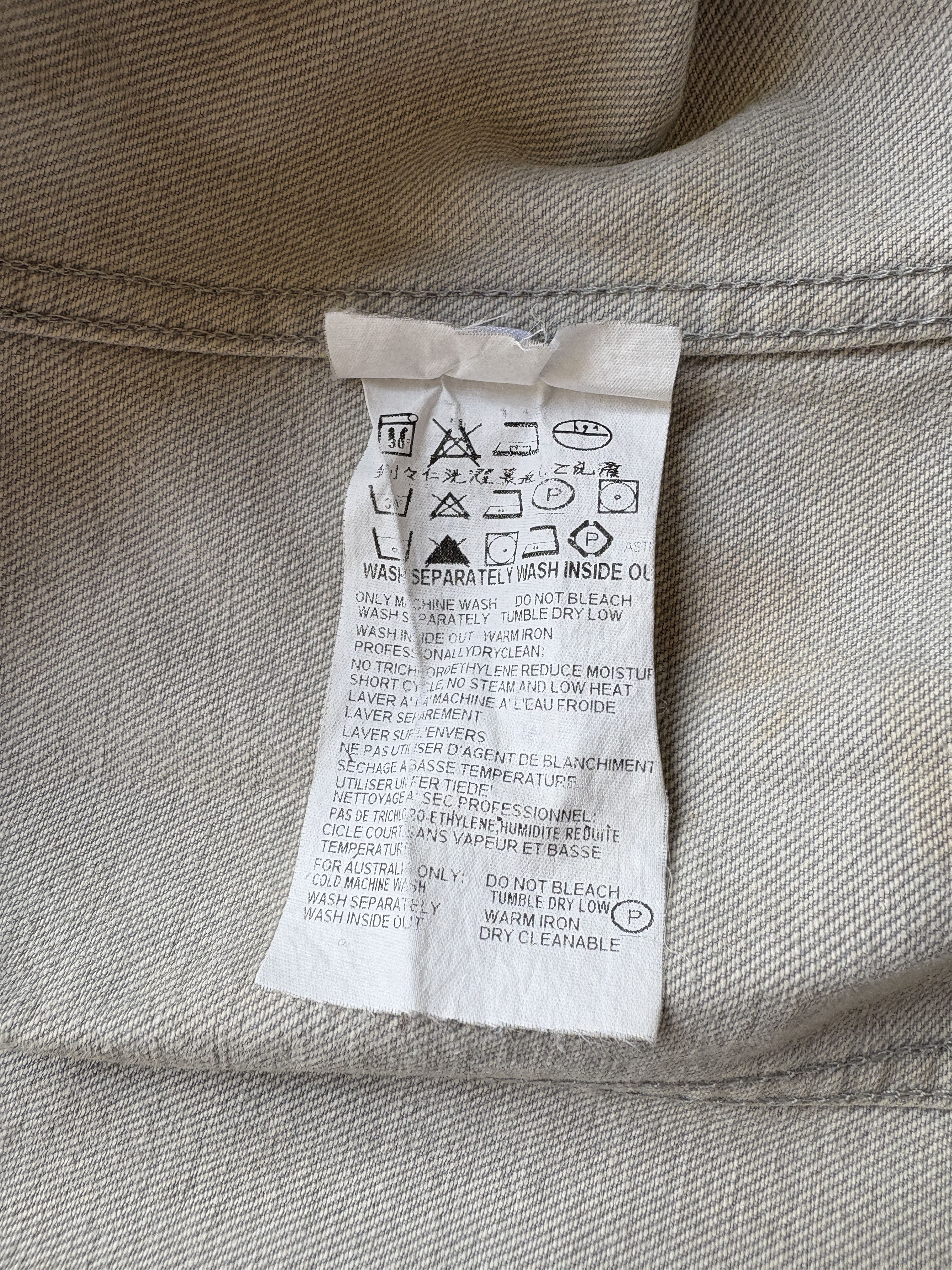 Helmut Lang ⚡️QUICK SALE⚡️1990's Helmut Lang Dirty Denim Denim Jacket Size US S / EU 44-46 / 1 - 5 Thumbnail