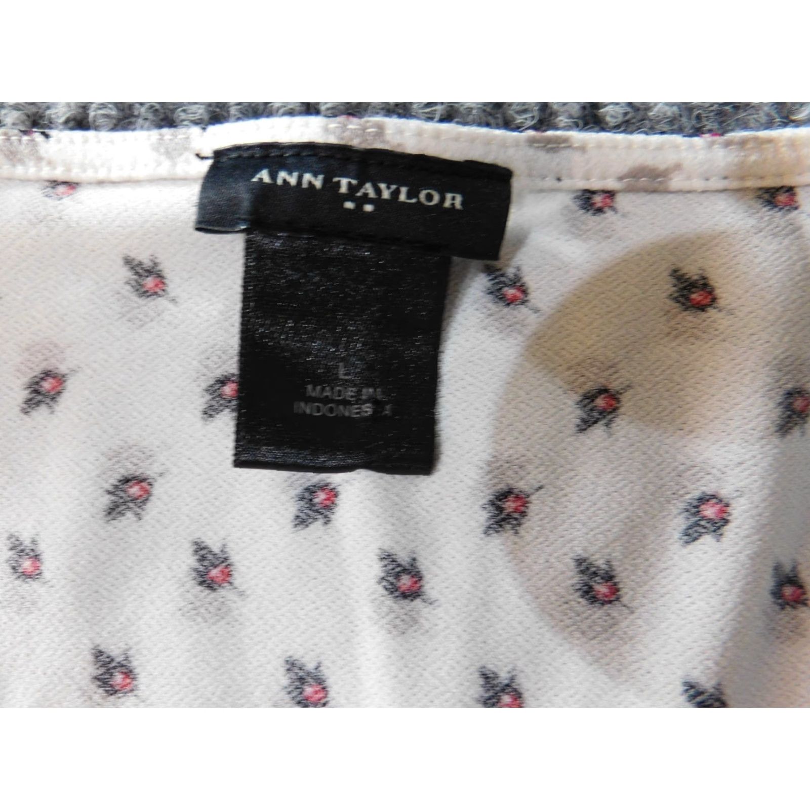 Ann Taylor Ann Taylor Blouse Shirt Women Large White Sleeveless Round Neck Geometric Casual Polyester Woven Regular Basic Modern Womens Size L / US 10 / IT 46 - 5 Thumbnail