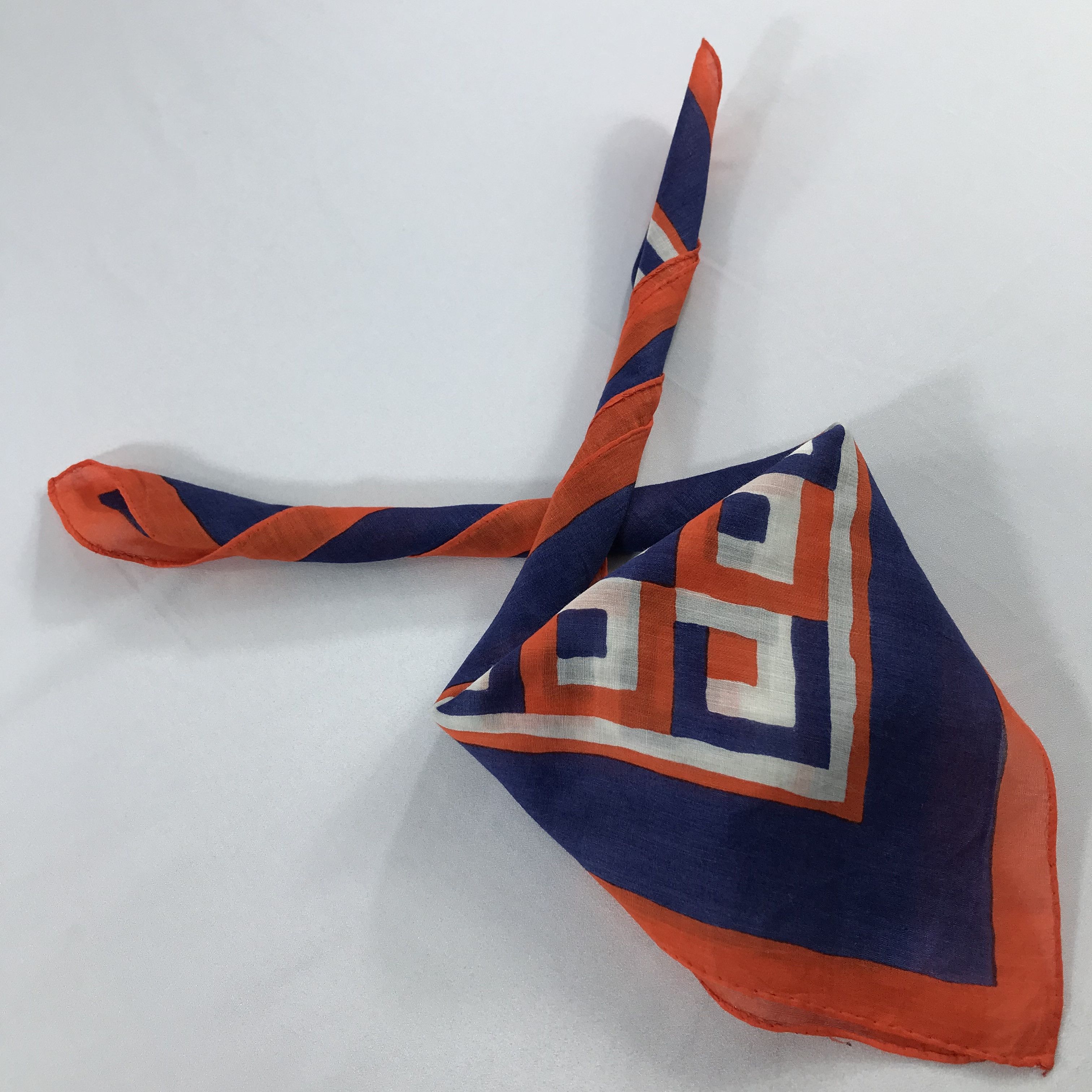 Vintage Vintage Bandana / Handkerchief / Neckerchief - S2447 Size ONE SIZE - 4 Thumbnail