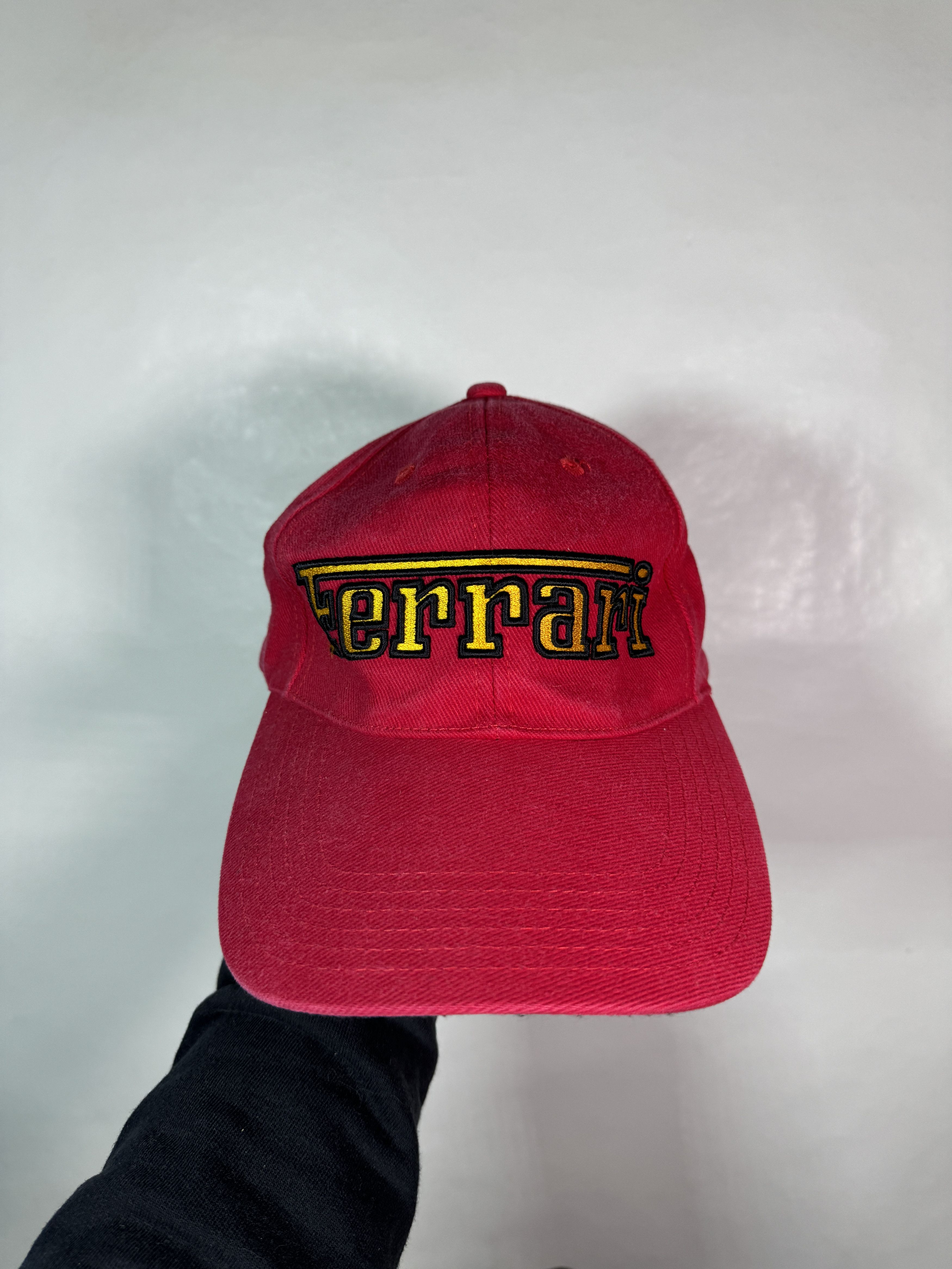 Ferrari × Vintage Vintage Ferrari Cap Retro F1 Racing Team Formula Automobile Size ONE SIZE - 2 Thumbnail