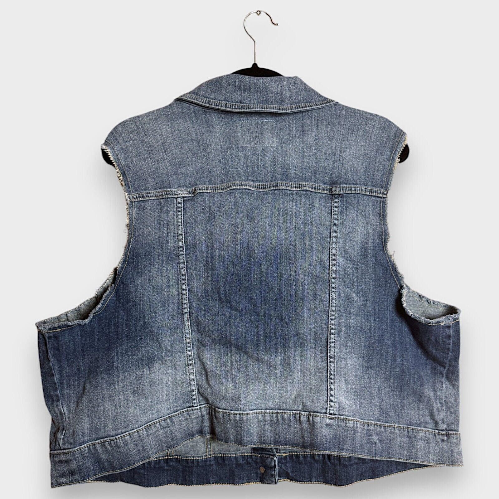 Torrid TORRID Denim stretch Distressed Grunge Jean Vest Size 4XL / US 24-26 - 2 Thumbnail