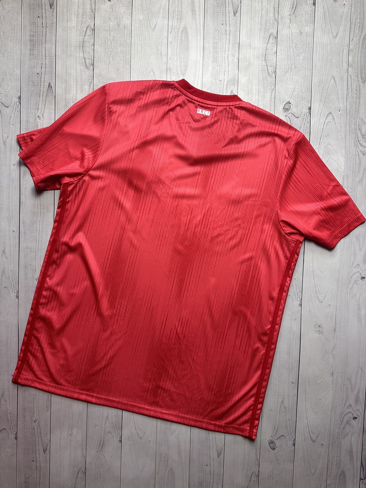 Vintage Real Madrid adidas red away soccer jersey rare size Xl Size US XL / EU 56 / 4 - 8 Thumbnail
