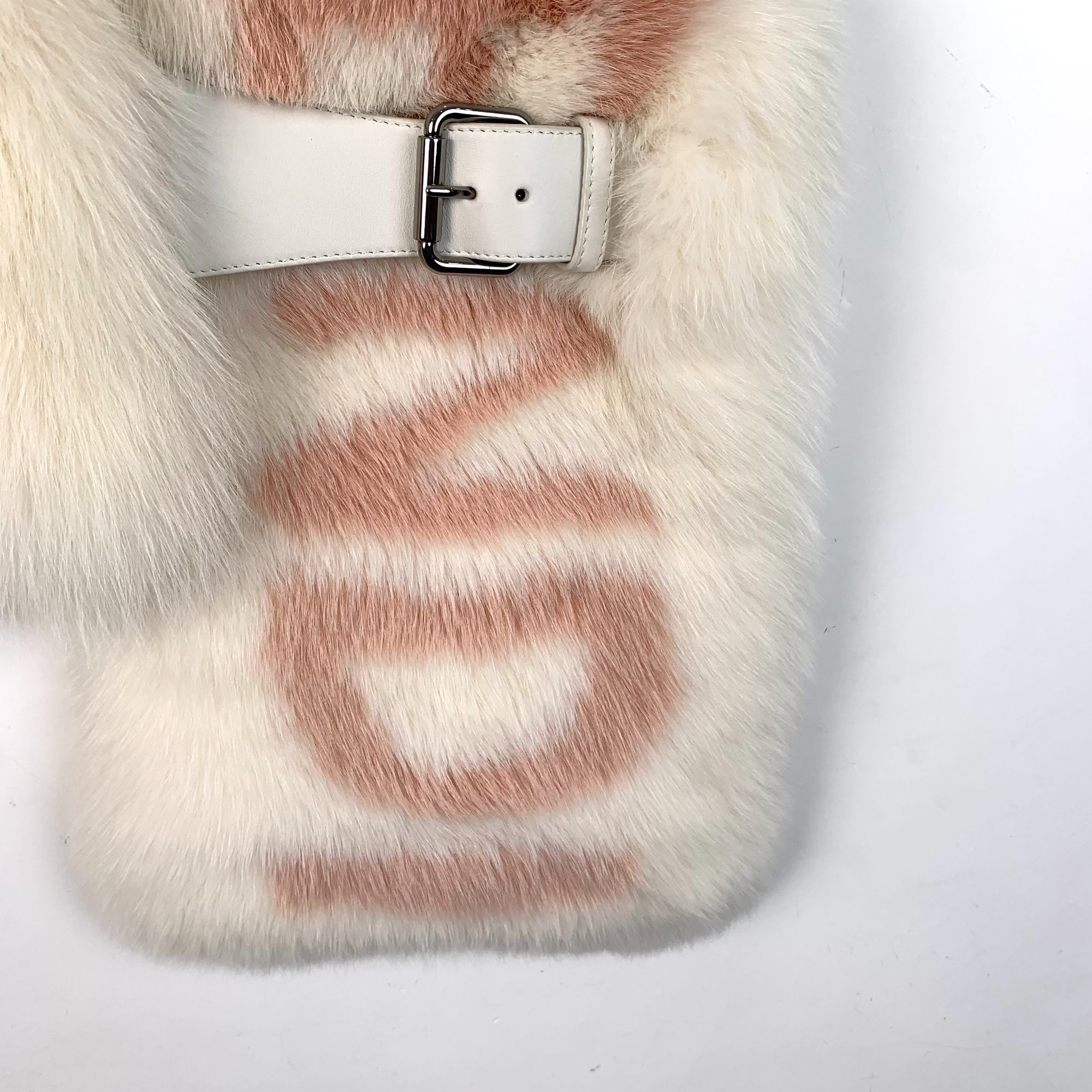 Fendi Fendi Fox Fur & Silk Womens Scarf With Buckle White & Pink Size ONE SIZE - 3 Thumbnail