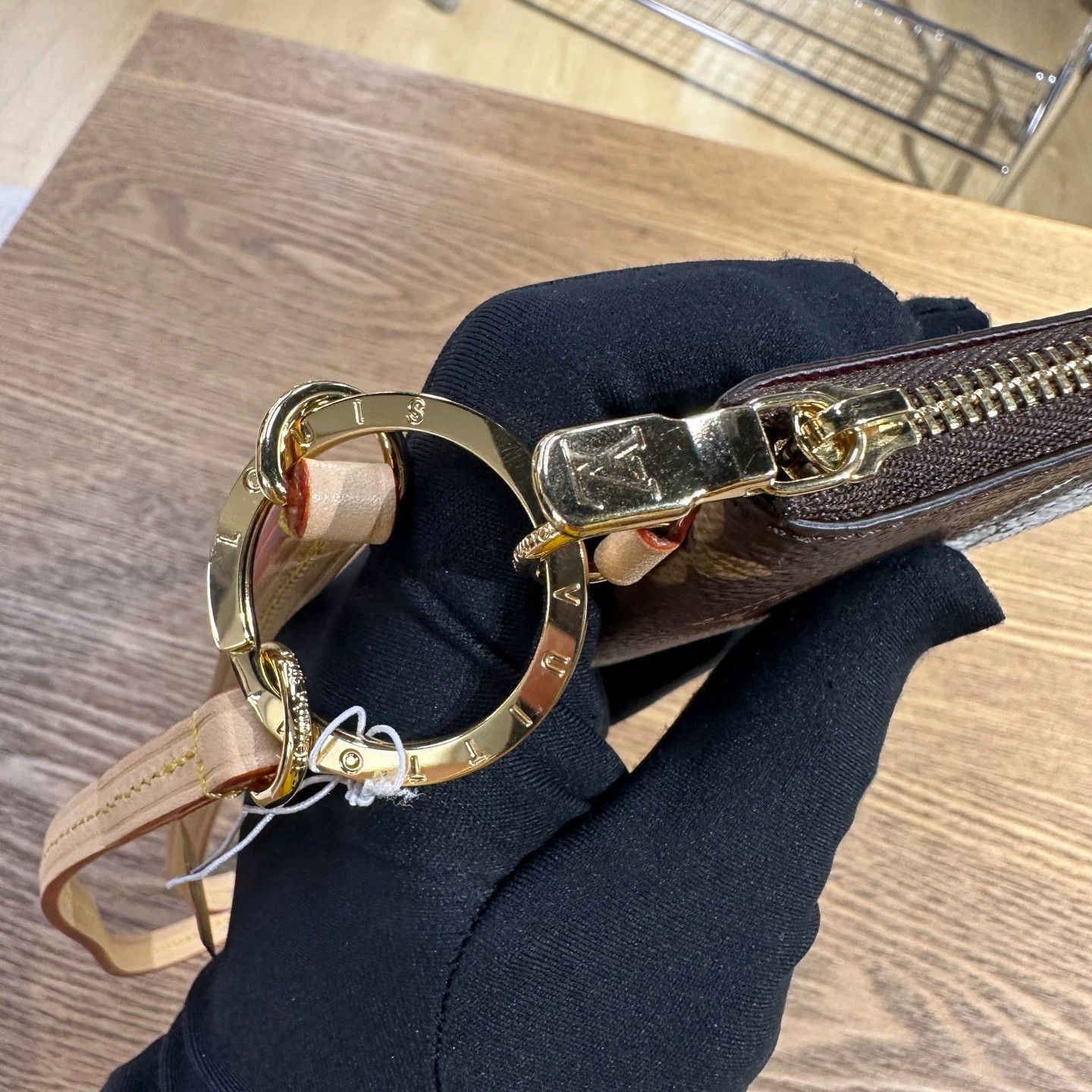 Louis Vuitton Louis Vuitton may353 Cat Limited Phone & Wallet Charm Size ONE SIZE - 4 Thumbnail