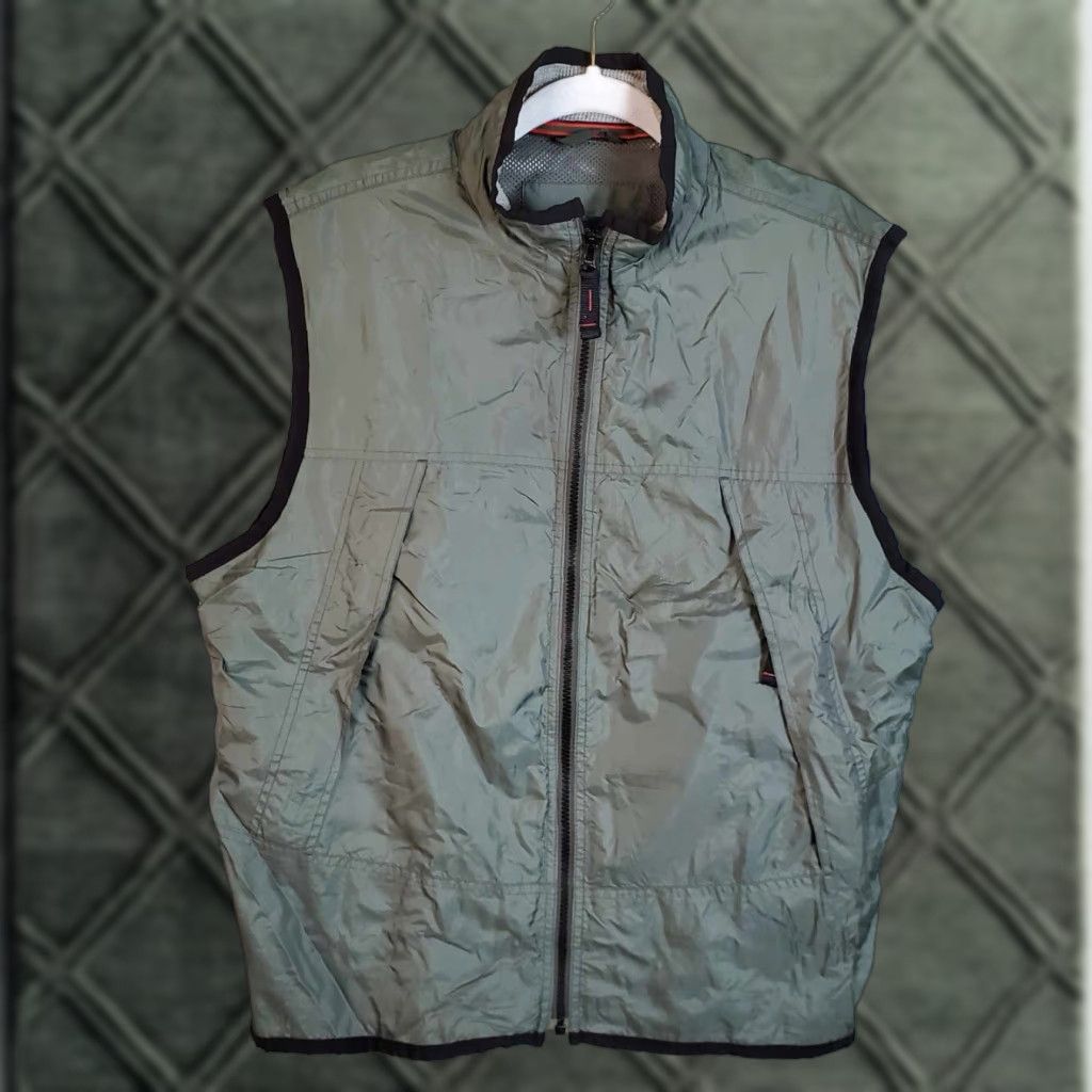 Gap VINTAGE is not applicable; Gap Mens Vest Activewear Green Full Zip M Oversized Nylon Outdoor Nature Fall Winter Spring Nature Size US M / EU 48-50 / 2 - 1 Thumbnail