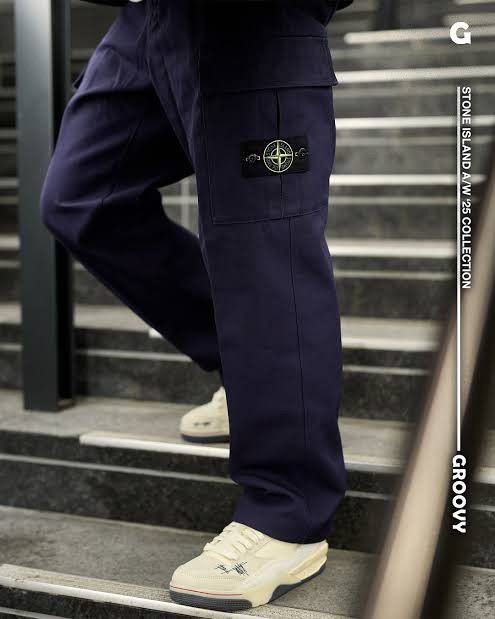 Stone Island Stone Island navy cargo pants Size US 36 / EU 52 - 2 Thumbnail