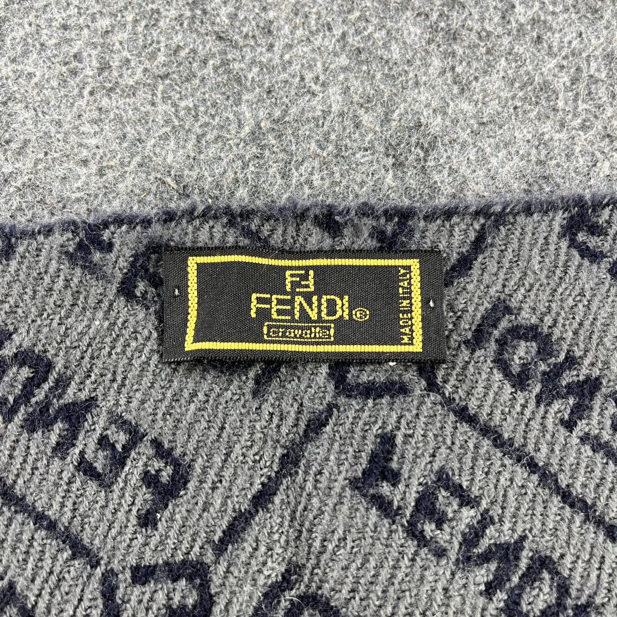 Vintage Vintage Fendi Scarf / Muffler / Neckwear T1399 Size ONE SIZE - 4 Thumbnail