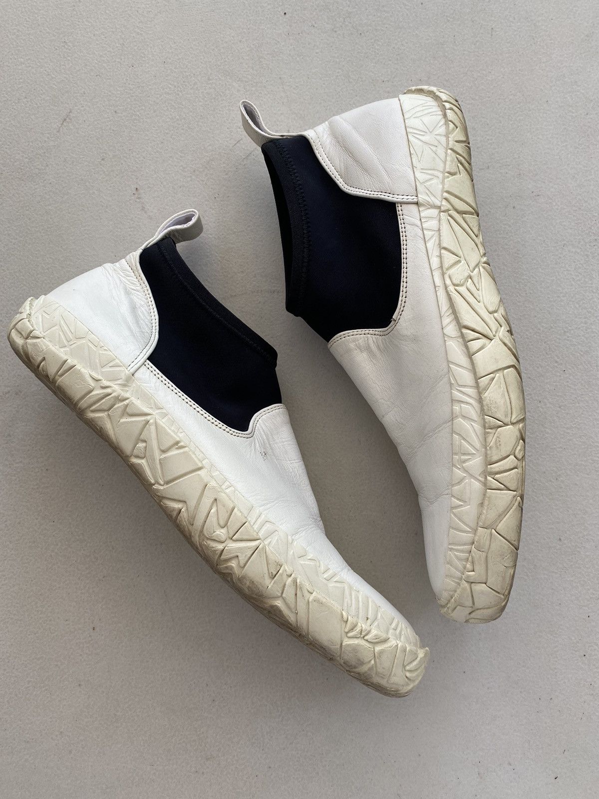 Issey Miyake × Japanese Brand Issey Miyake Men White Vulcanized Mid-Top Size US 10 / EU 43 - 1 Thumbnail