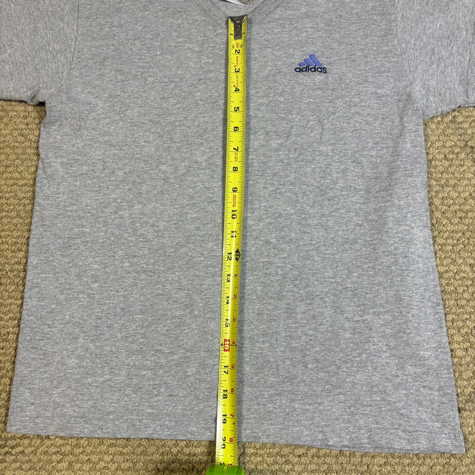 Adidas vintage 90s adidas v-neck gray tshirt womens M/L embroidered Size M / US 6-8 / IT 42-44 - 5 Thumbnail