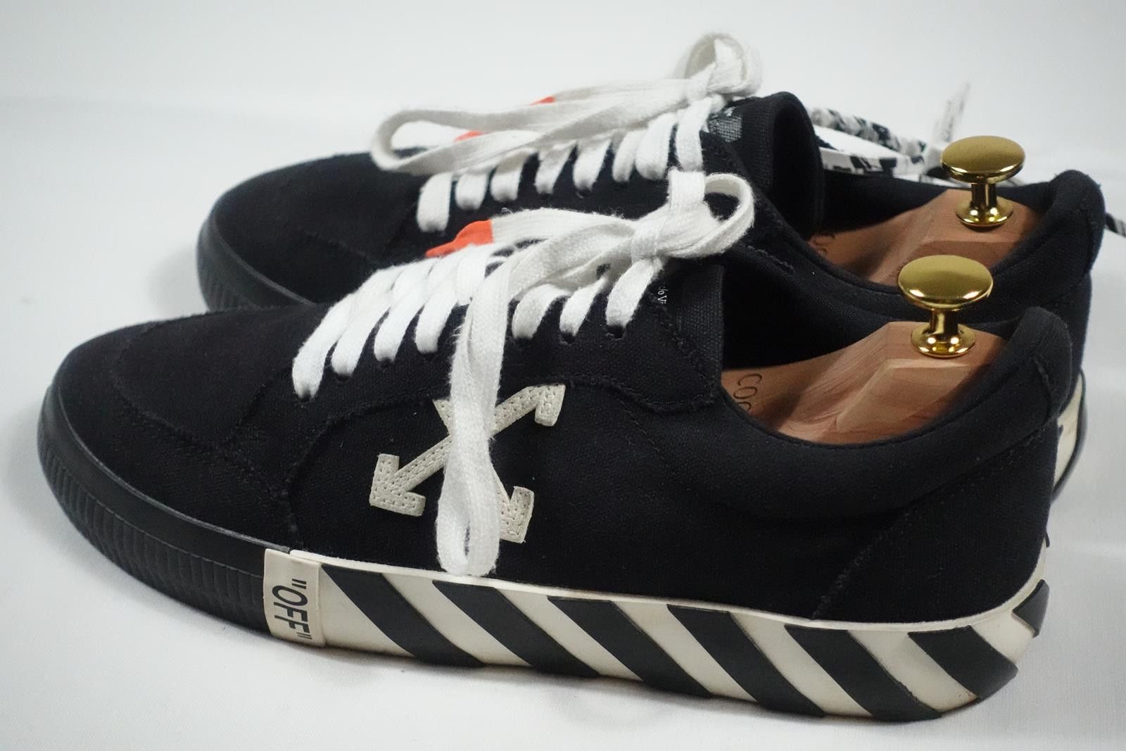 Off-White Off-White Sneakers Vulcanized Black White Canvas 41 EU 8 US Size US 8 / EU 41 - 2 Thumbnail