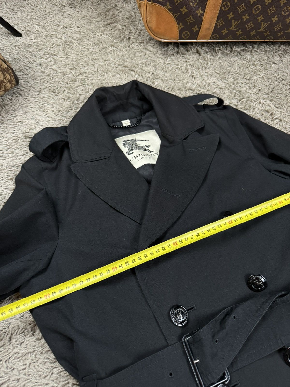 Burberry × Vintage Black trench coat Burberry original luxury streetwear item Size XL / US 12-14 / IT 48-50 - 8 Thumbnail