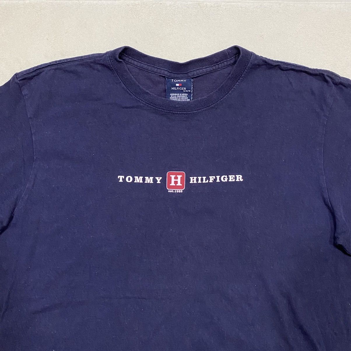 Tommy Hilfiger × Vintage Vintage 2001 TOMMY HILFIGER Long Sleeve T-shirt Size US M / EU 48-50 / 2 - 2 Thumbnail