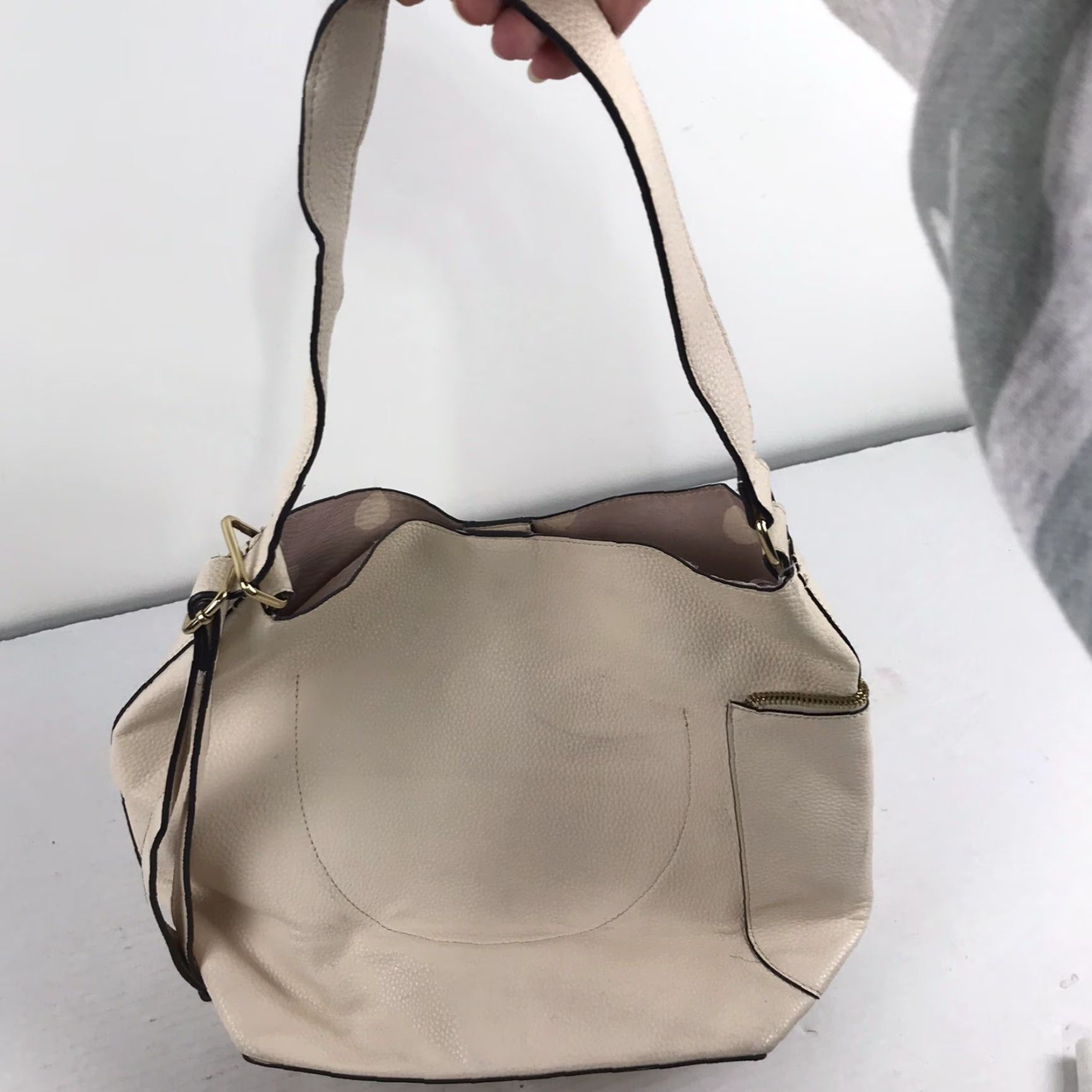 Nanette Lepore Nanette Lepore Cream Faux Leather Shoulder Bag Size ONE SIZE - 2 Thumbnail