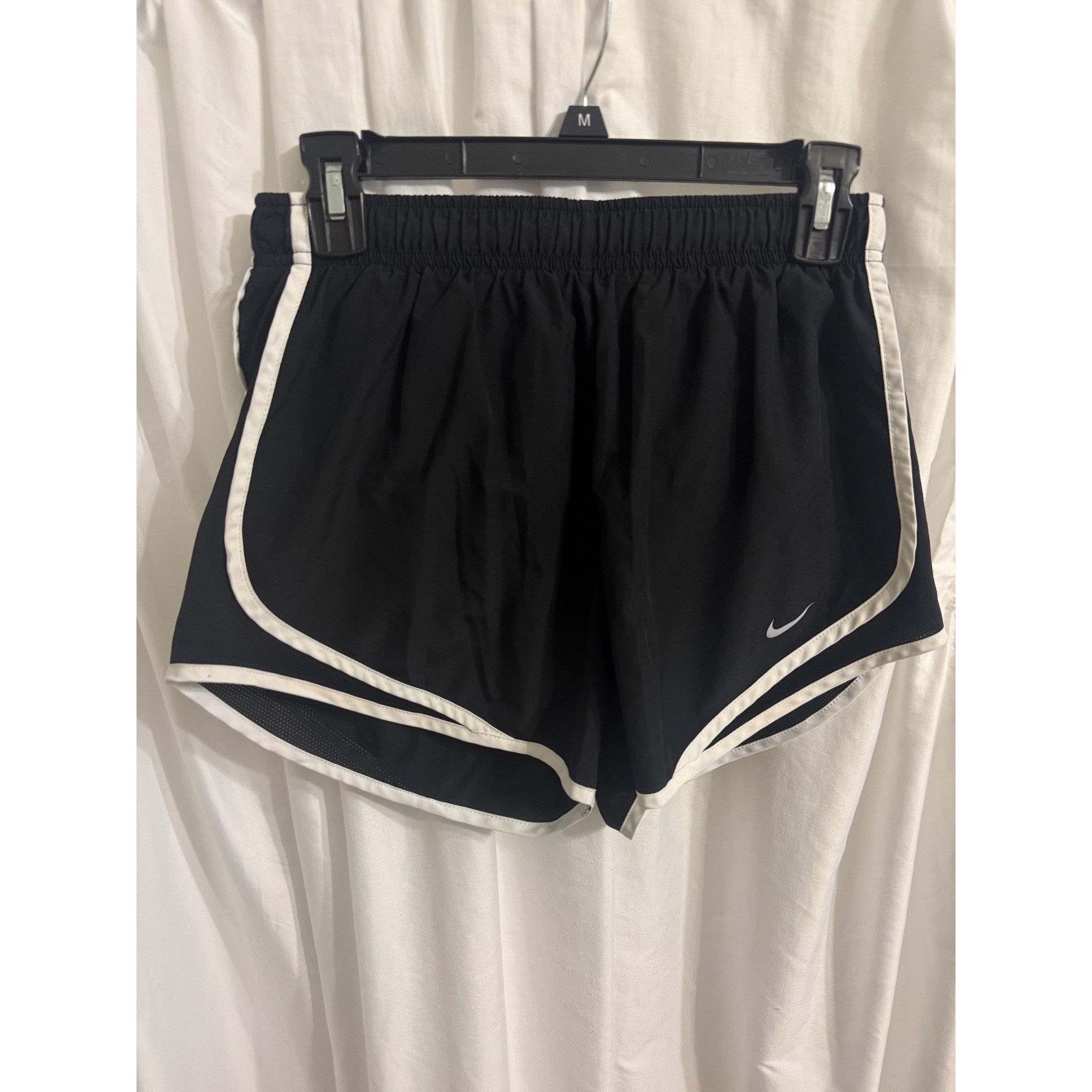 Nike Nike Womens Black & White Dri-Fit Running Shorts Medium Size 28" / US 6 / IT 42 - 1 Thumbnail