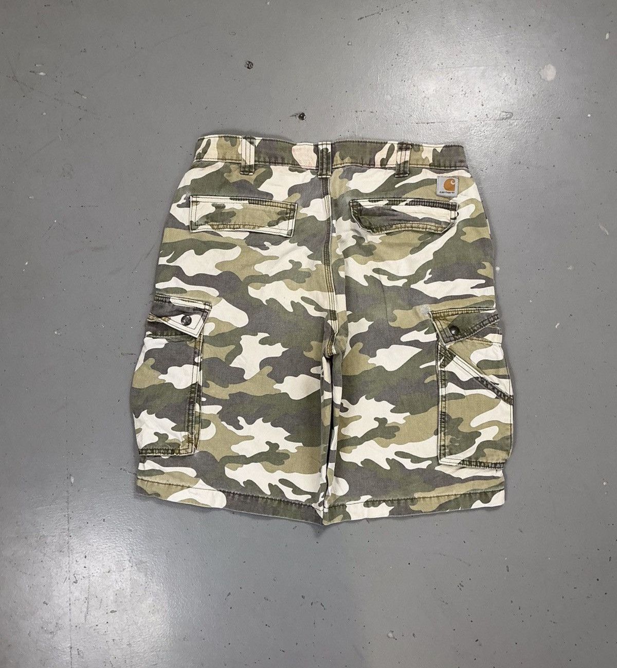 Carhartt Vintage carhartt camo shorts Size US 32 / EU 48 - 5 Thumbnail
