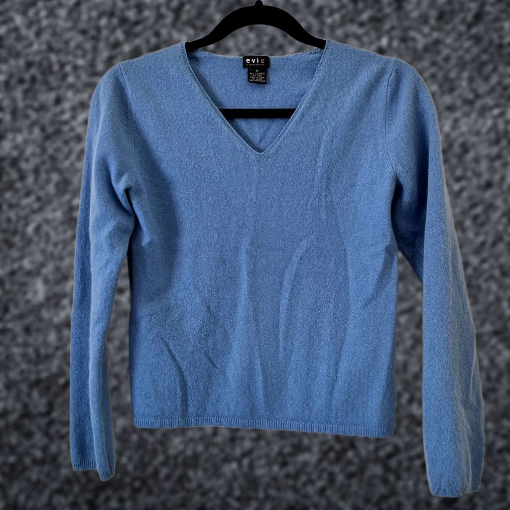 Vintage Evie Womens V-Neck Sweater Blue Knit Pullover Lightweight Cashmere/Wool Medium Size M / US 6-8 / IT 42-44 - 1 Thumbnail