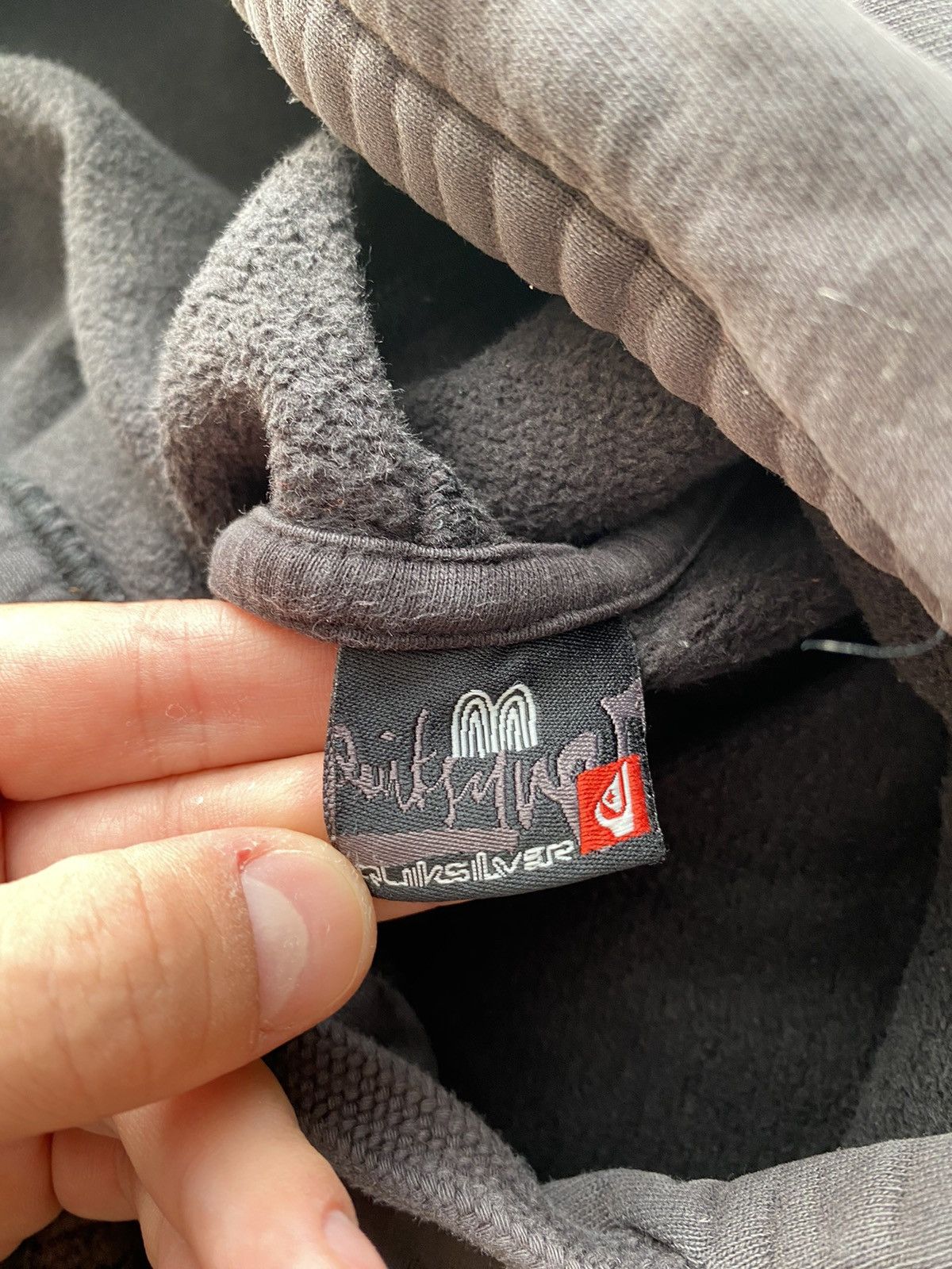 Quiksilver × Vintage Crazy Y2K Quiksilver Cyber Gothic Skater Faded Black Hoodie Size US M / EU 48-50 / 2 - 7 Thumbnail