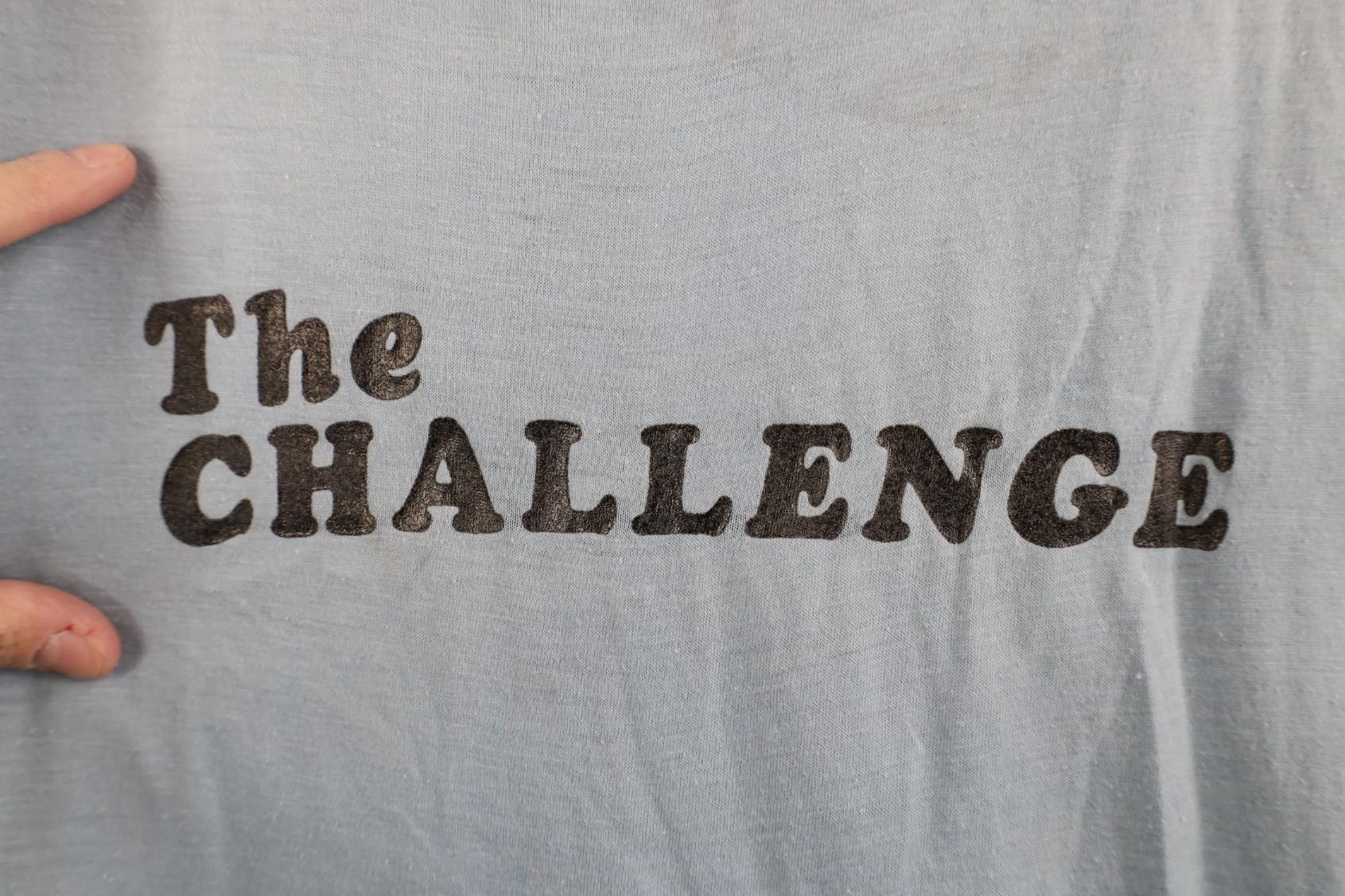 Vintage Vintage 90s MTV The Challenge TV Shoes T-Shirt Blue USA Size US L / EU 52-54 / 3 - 4 Thumbnail