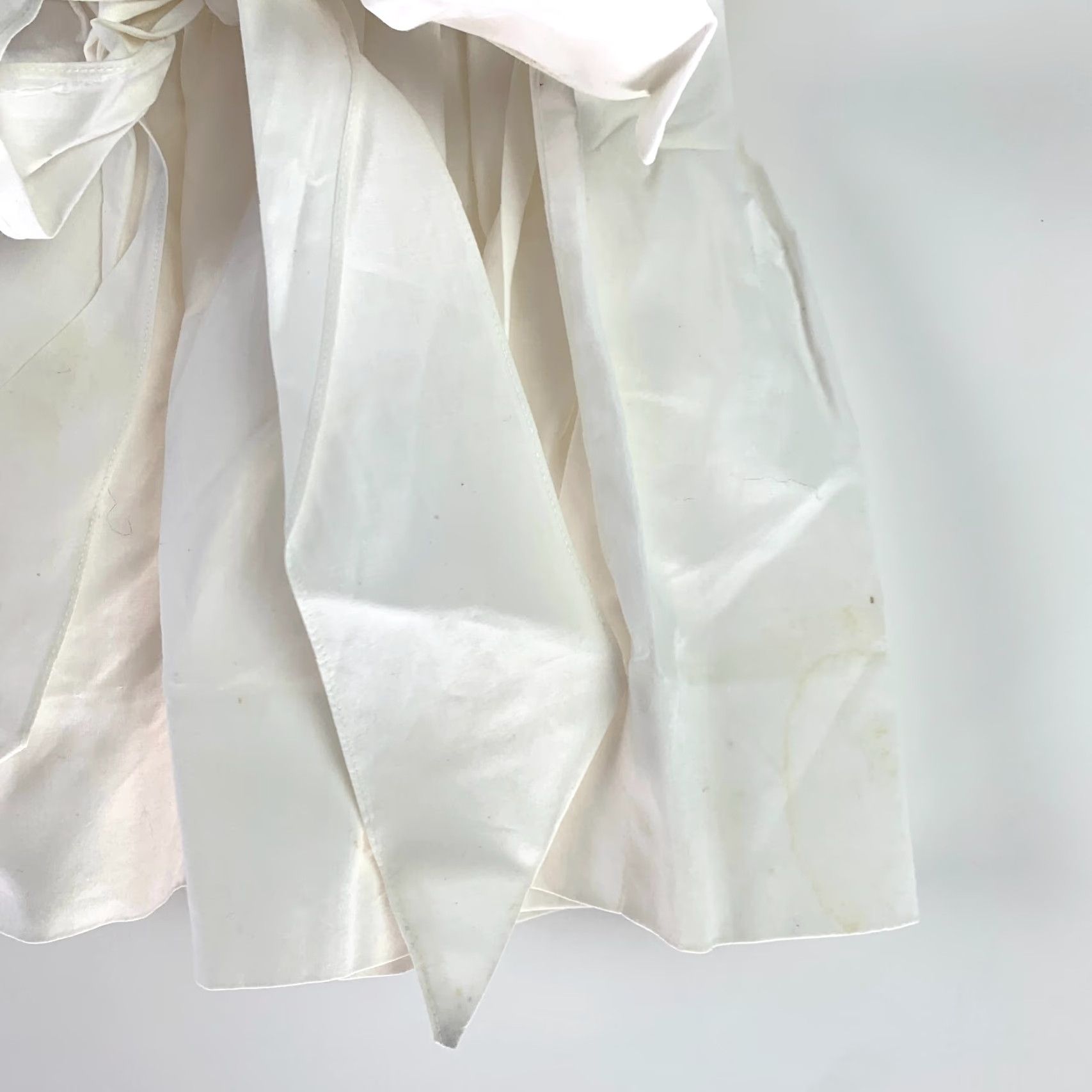 Vintage VINTAGE 1960s Handmade White Dress Girls Smocked House Trees Chest 19" Size ONE SIZE - 5 Thumbnail