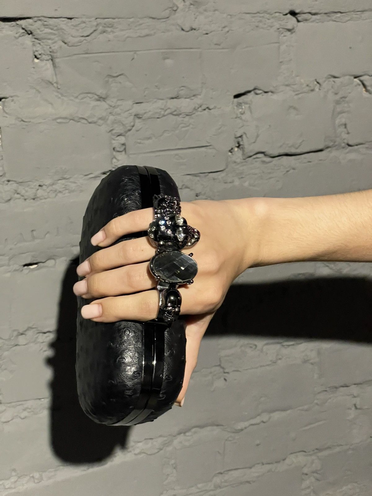 Alexander McQueen Clutch Alexander McQueen knuckle skull bag Size ONE SIZE - 14 Thumbnail