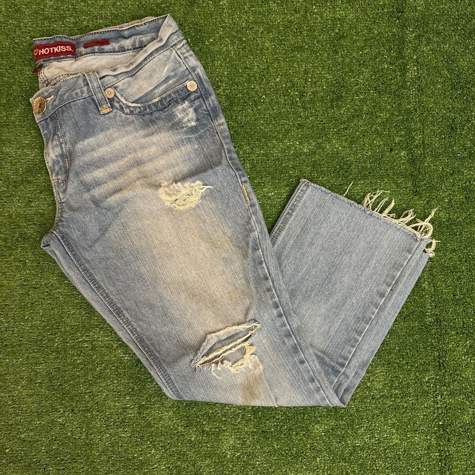 Other Women’s Retro Denim Hot Kiss Distressed Jeans Size 33" - 1 Thumbnail