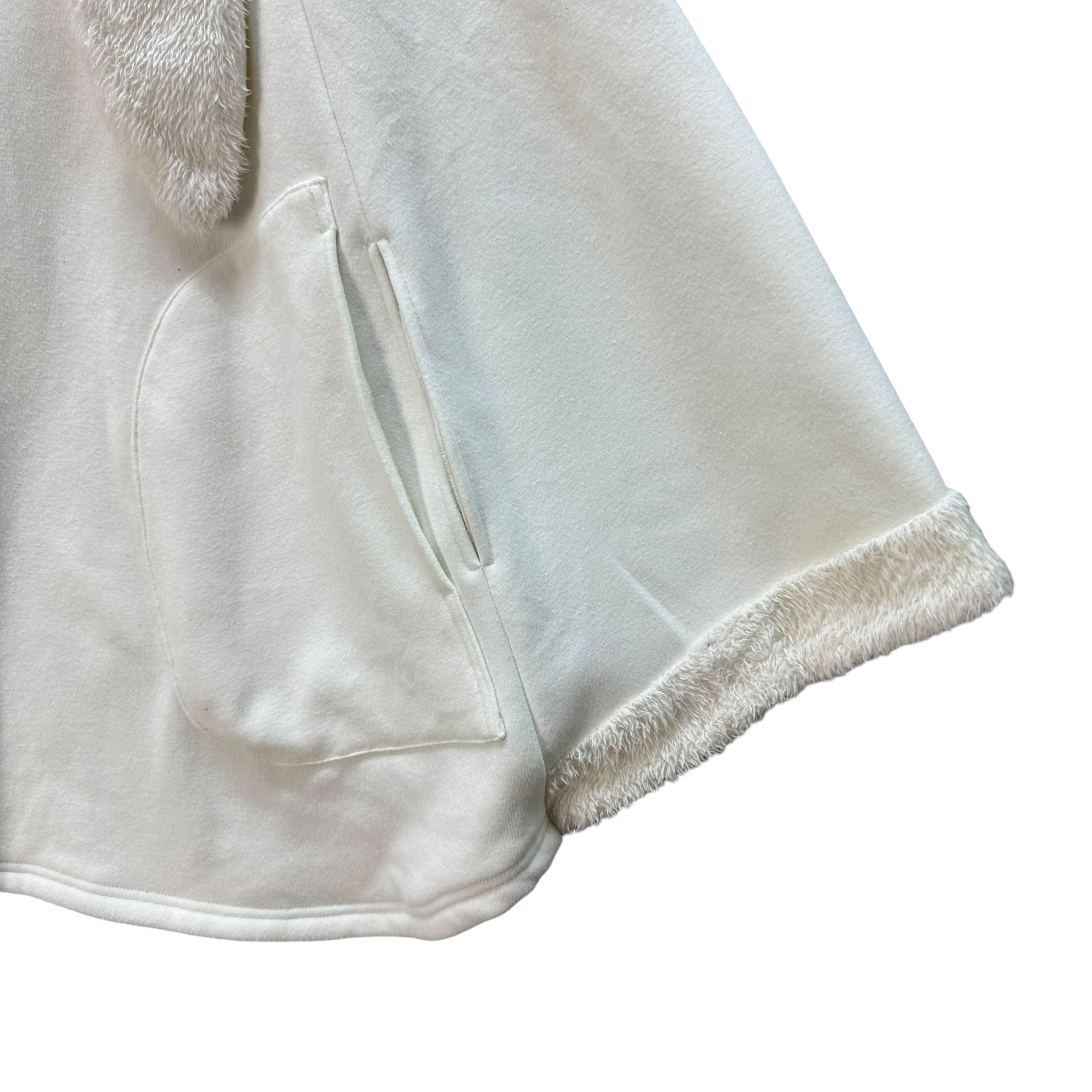 Japanese Brand ALGONQUINS Rabbit White Cape #A41-0945 Size ONE SIZE - 5 Thumbnail