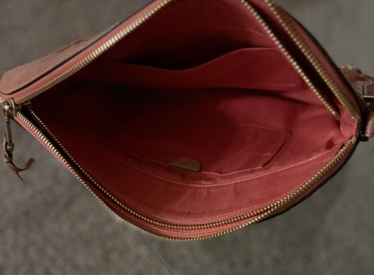 Chloe Brand new Chloe Clutch bag Angie Size ONE SIZE - 5 Thumbnail