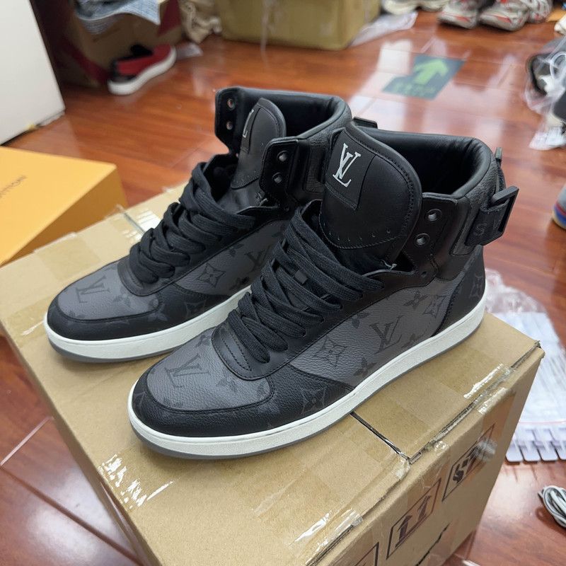 Louis Vuitton Louis Vuitton Rivoli High-Top Fashion Sneakers for Men 0079 Size US 7.5 / EU 40-41 - 1 Thumbnail
