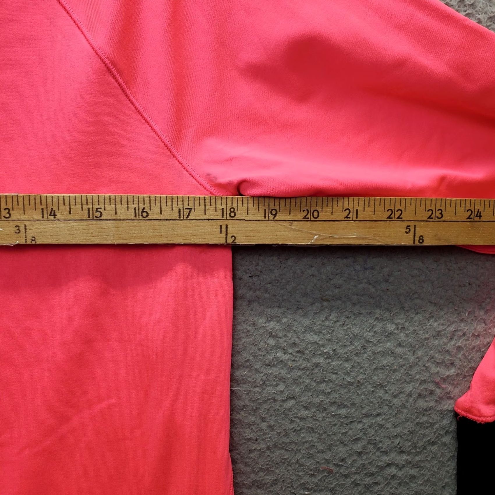 Victoria's Secret Victoria's Secret Sport Activewear Top Womens S Pink Stretch Turtleneck Shirt Size S / US 4 / IT 40 - 4 Thumbnail