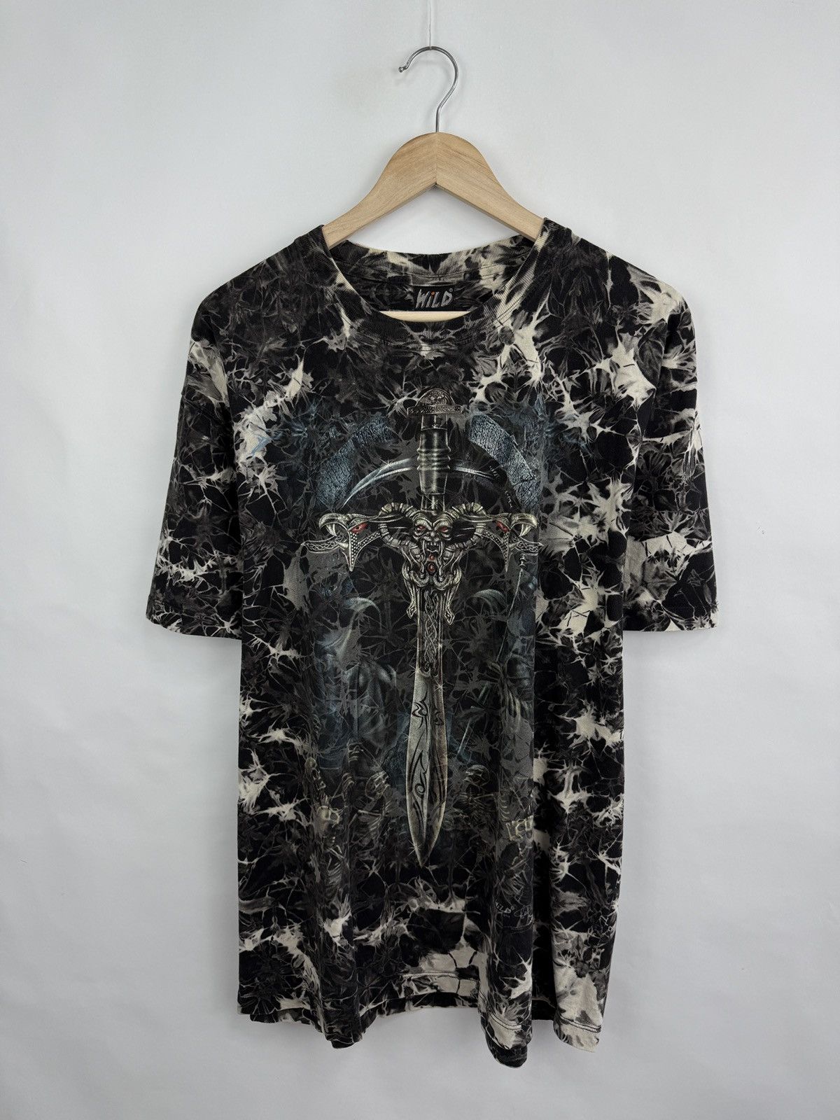 Affliction × No Fear × Tapout 🇺🇸💀Vintage 90s Skull Gothic Sword Graphic Tie Dye T-Shirt Size US XL / EU 56 / 4 - 3 Thumbnail
