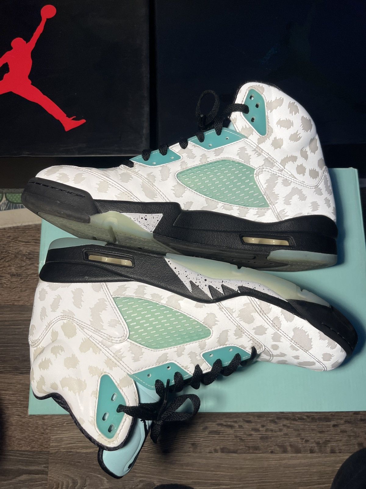 Jordan retro island green