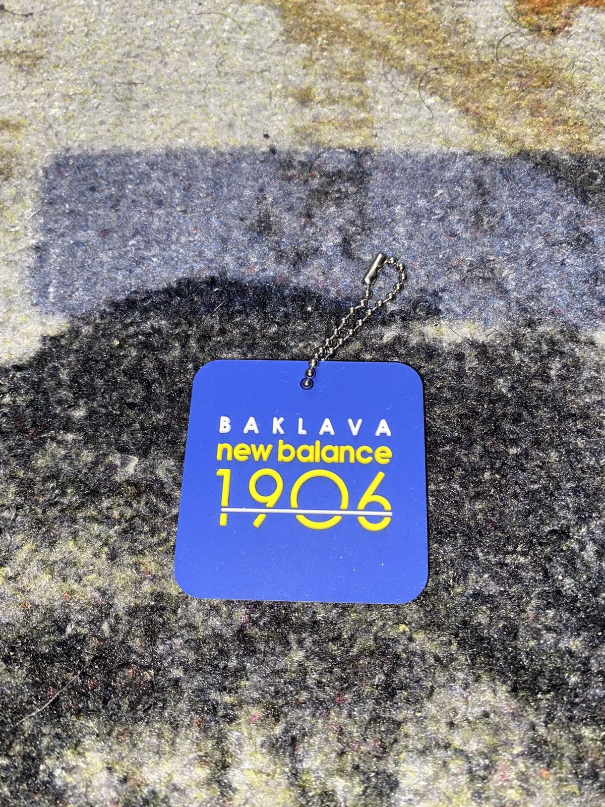 Action Bronson × New Balance Action Bronson New Balance Baklava 1906 Key Chain Size ONE SIZE - 1 Thumbnail