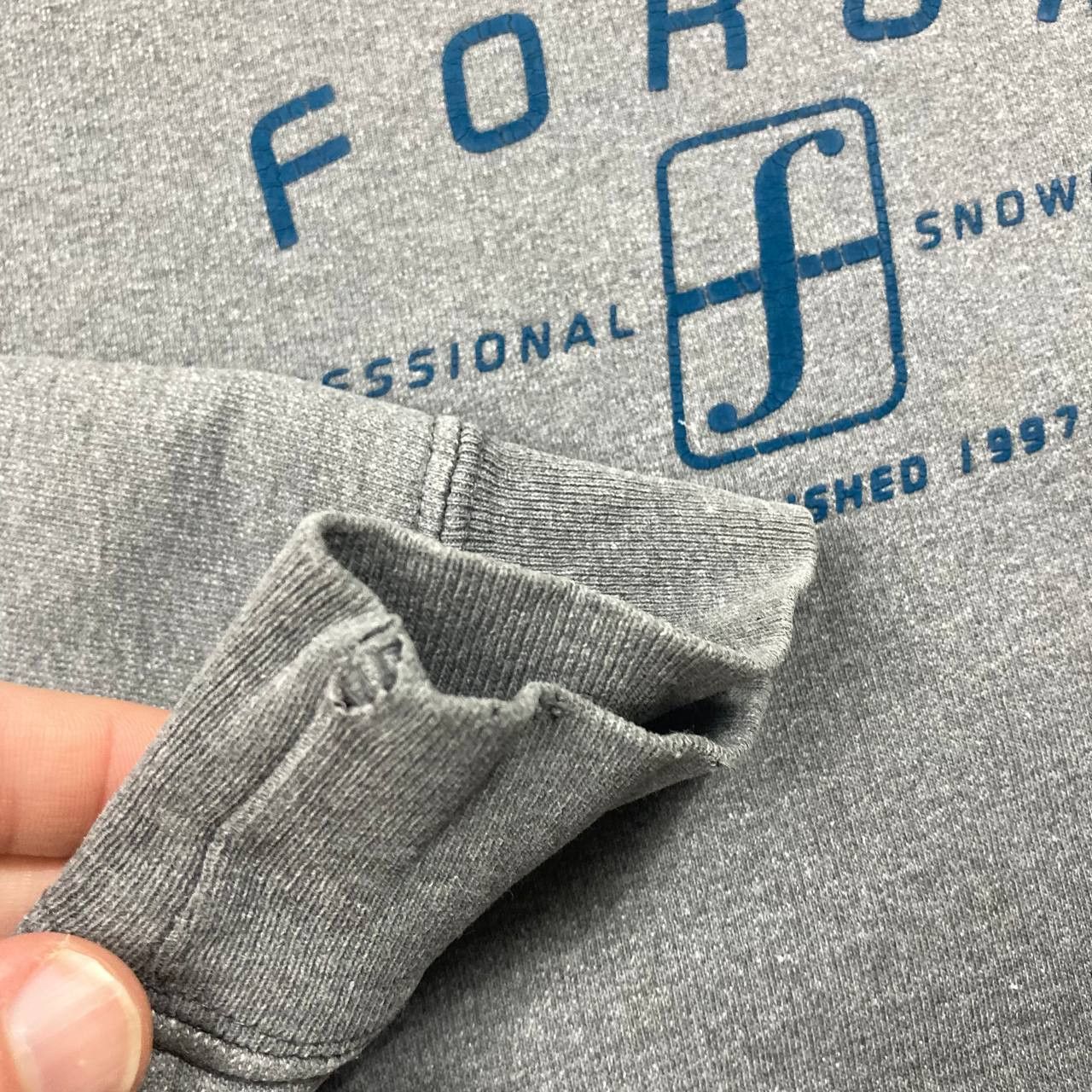 C1RCA Vintage Forum Snowboards Boxy Oversized Sweatshirt Size US M / EU 48-50 / 2 - 5 Thumbnail