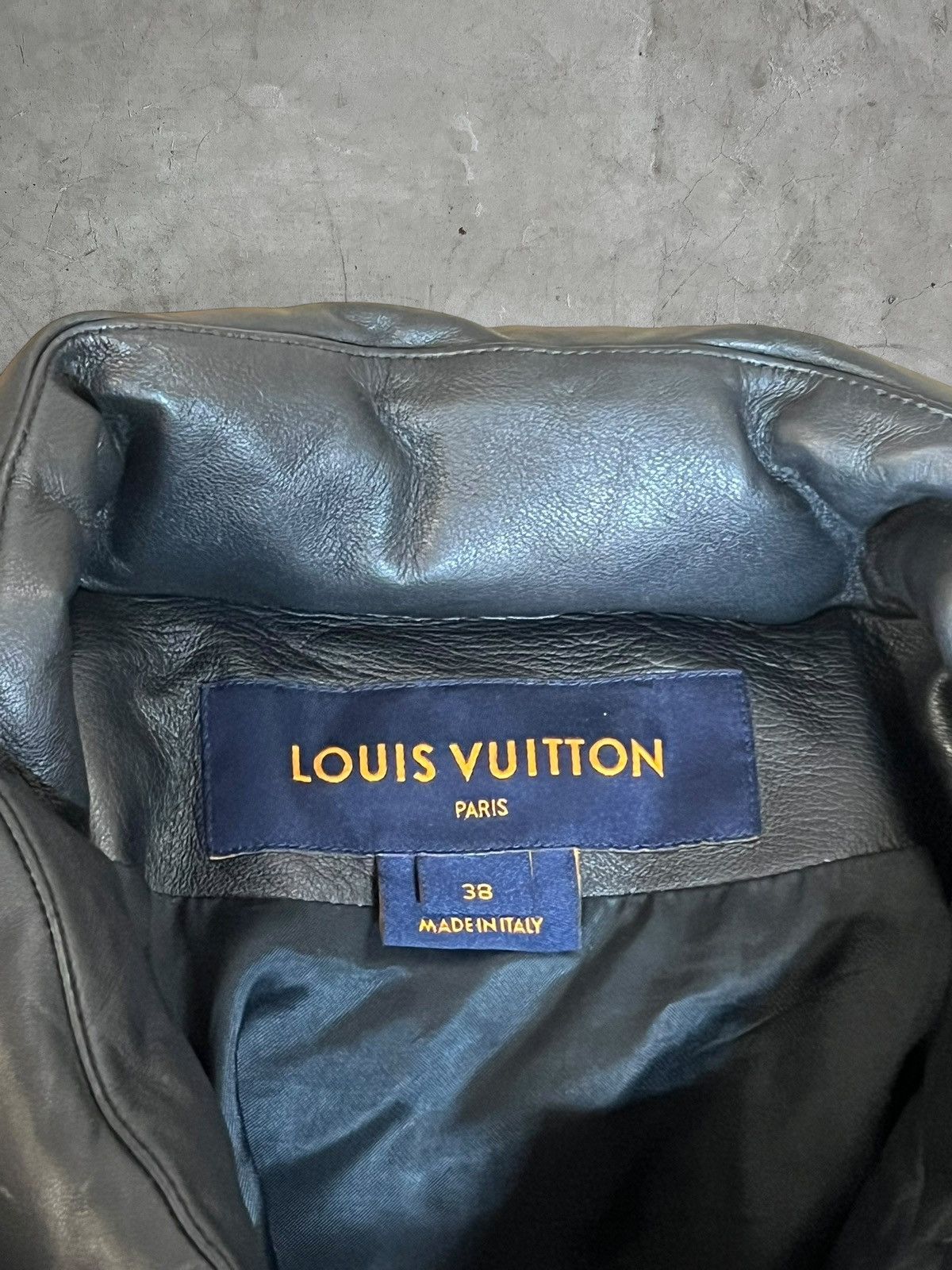 Louis Vuitton Louis Vuitton Embossed Monogram Leather Jacket Size US S / EU 44-46 / 1 - 16 Thumbnail