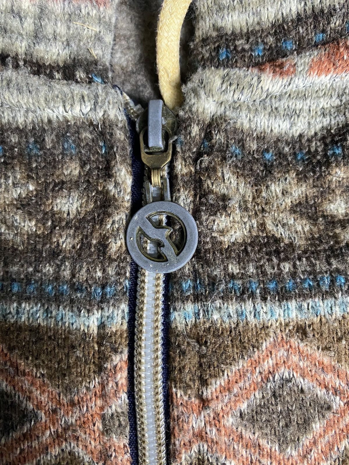 Japanese Brand Outdoor Native Navajo Style Hoodie Size US L / EU 52-54 / 3 - 9 Thumbnail