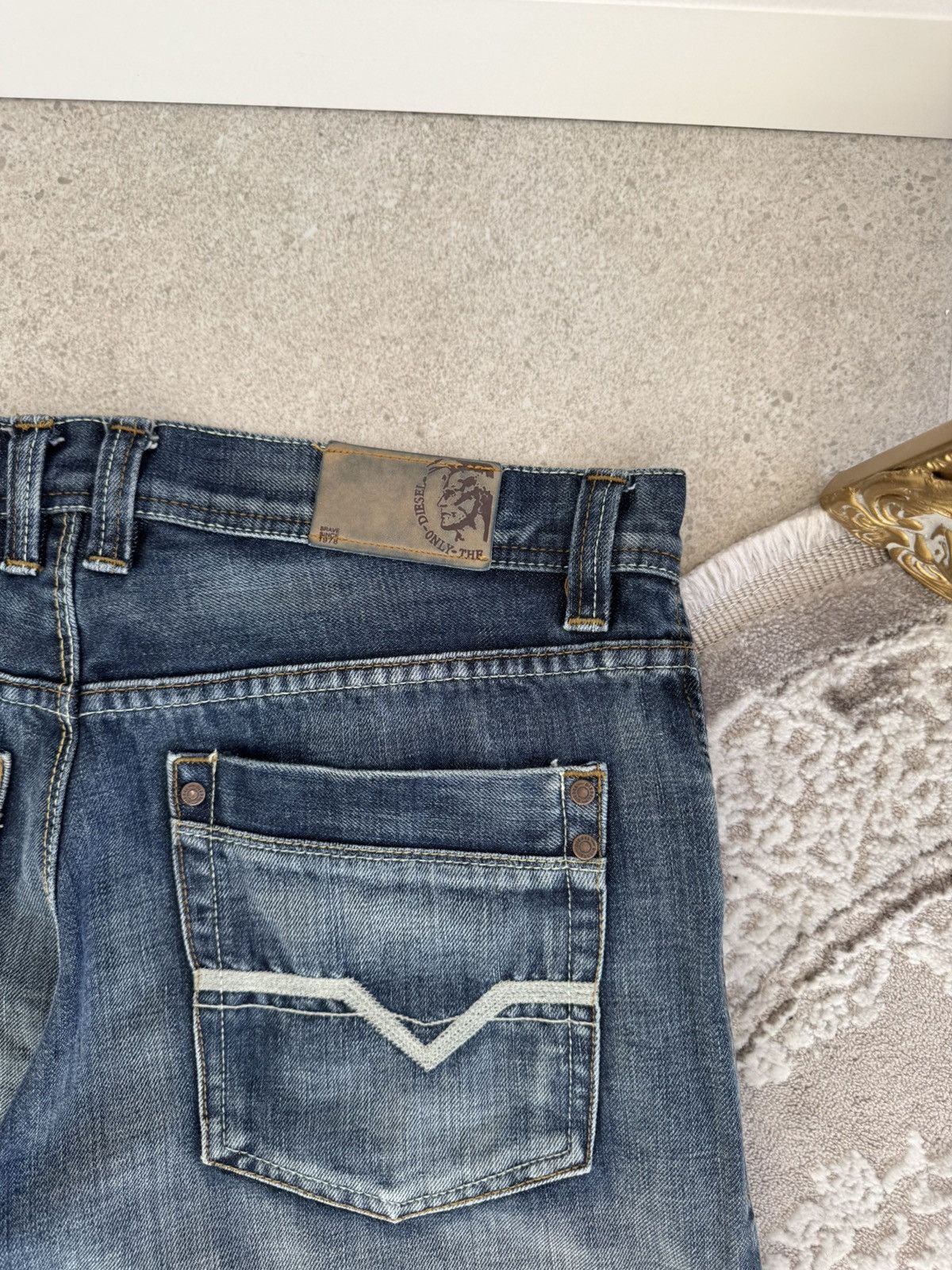 Diesel Crazy Flared Vntg Diesel Jeans Japanese Faded Bootcut Denim Size US 32 / EU 48 - 3 Thumbnail
