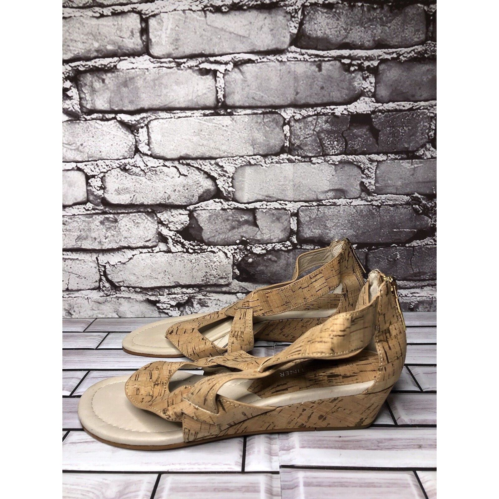 Donald Pliner Donald Pliner Deann Tan Cork Wedge Back Zipper Sandals Women Size US 7.5 / IT 37.5 - 17 Thumbnail